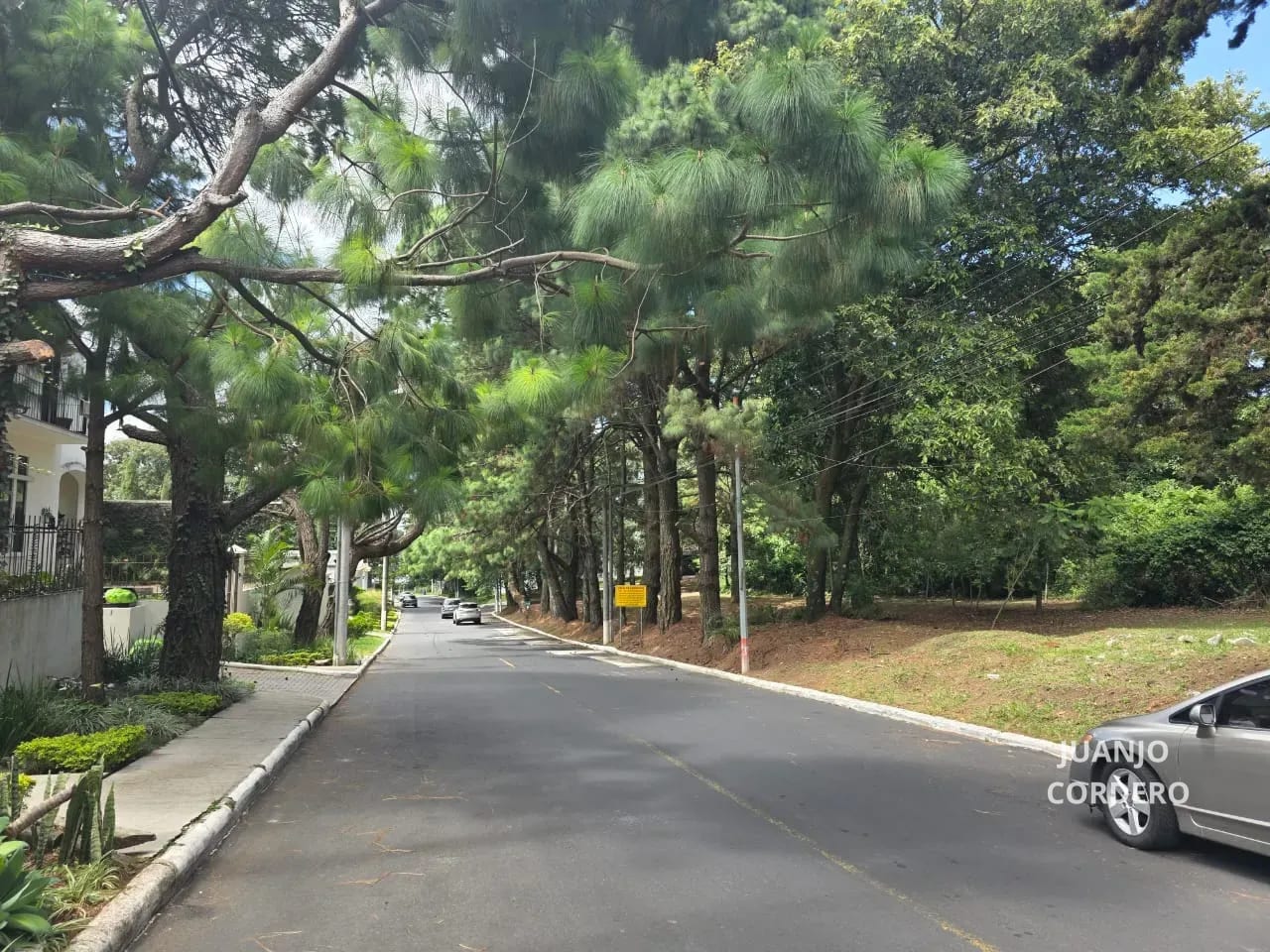 ¡Amplia Casa en Venta con 2 Apartamentos Independientes! Condominio La Arboleda, San Cristóbal — Casa en Venta en Zona 8 Mixco, Guatemala, Ciudad — foto 9 de 12