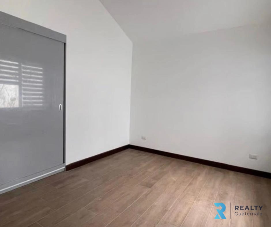 RENTO Casa Condominio La Reserva II, Lomas de San Isidro, Zona 16 — Casa en Alquiler en Lomas de San Isidro, Zona 16, Guatemala, Ciudad — foto 8 de 14