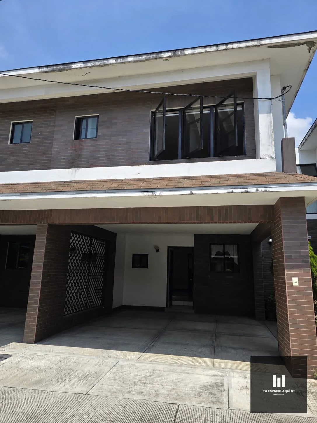 Bella Casa En Venta, Zona 17 - Florentina Premier - 1