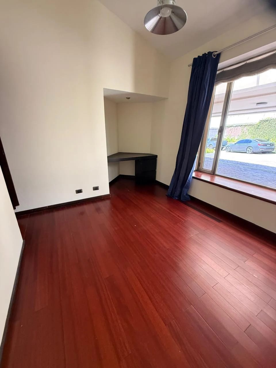 Alquiler de casa en zona 10 El prado 320 Mt2. de construcción — Casa en Venta en El Prado, Zona 10, Guatemala, Ciudad — foto 12 de 15