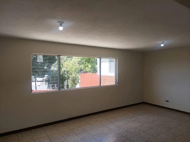 Alquiler de casa en zona 15 VHI ideal para oficinas dentro de garita — Casa en Alquiler en Vista Hermosa I, Zona 15, Guatemala, Ciudad — foto 3 de 8