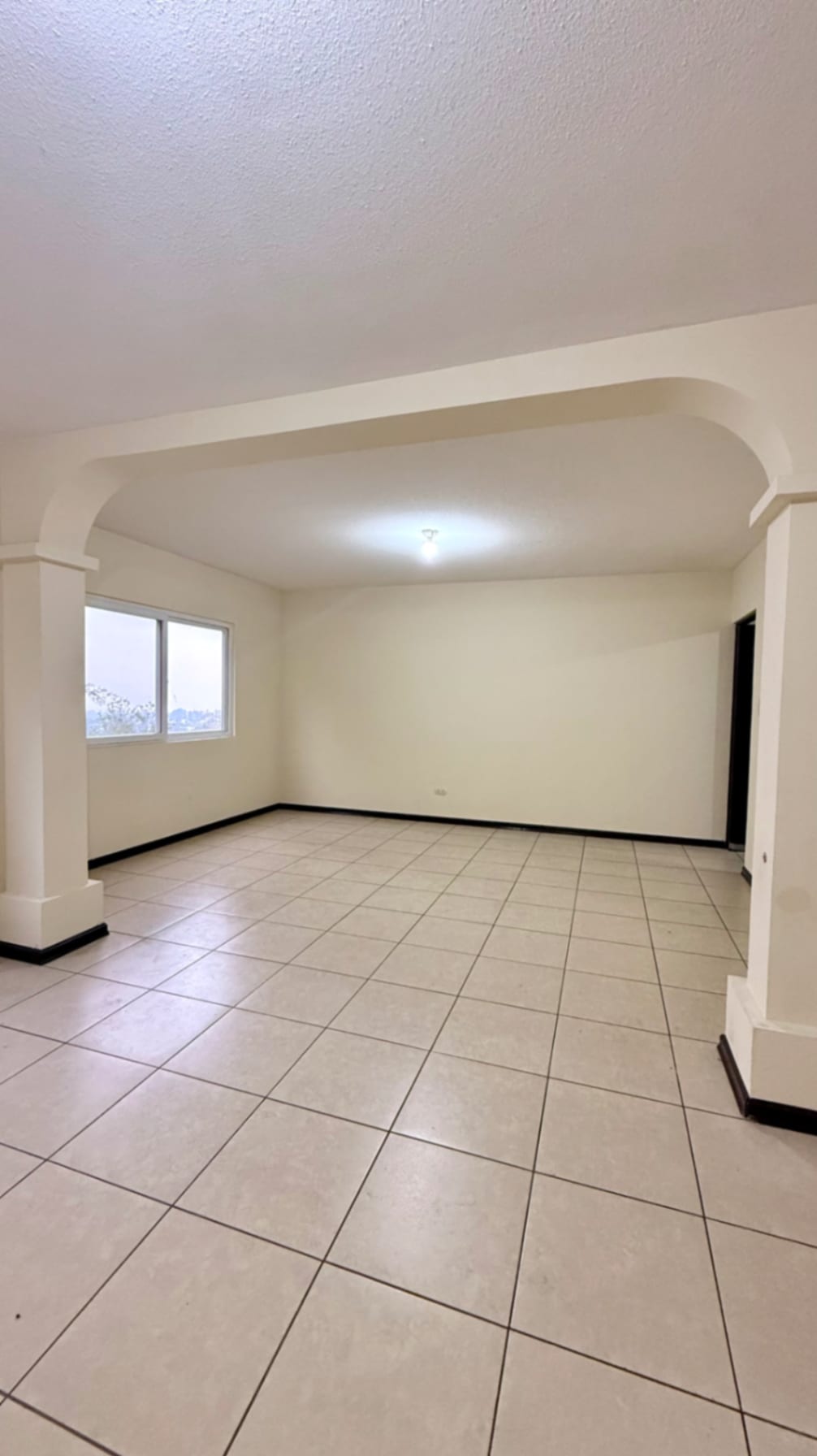 Casa en venta Cañadas del Encinal zona 07 de Mixco — Casa en Venta en El Encinal, Zona 7 Mixco, Guatemala, Ciudad — foto 5 de 17