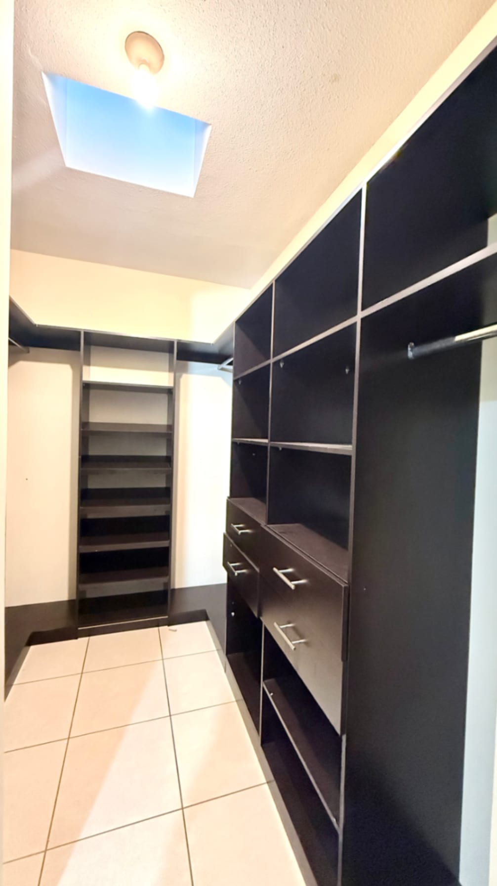 Casa en venta Cañadas del Encinal zona 07 de Mixco — Casa en Venta en El Encinal, Zona 7 Mixco, Guatemala, Ciudad — foto 12 de 17