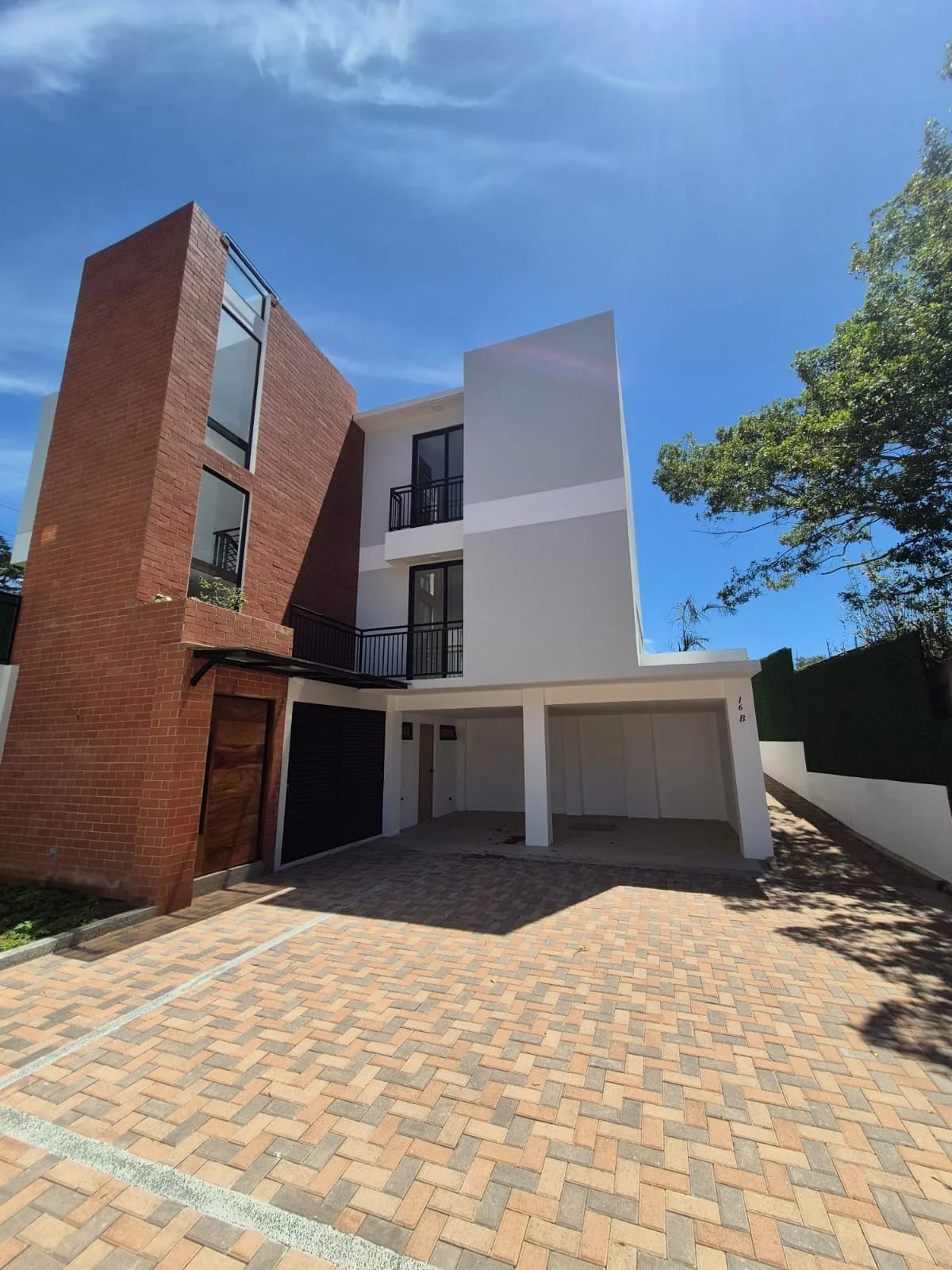 Casa para Estrenar en Condominio Arrazola 1, km 17.5 CAES — Casa en Venta en Carretera a El Salvador, Guatemala, Ciudad — foto 2 de 17