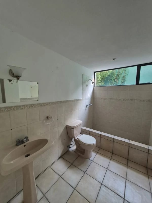 En Venta Townhouse KM 15 CAES, Frente a Condado Concepción — Casa en Venta en km 11-15, Carretera a El Salvador, Guatemala, Ciudad — foto 3 de 17