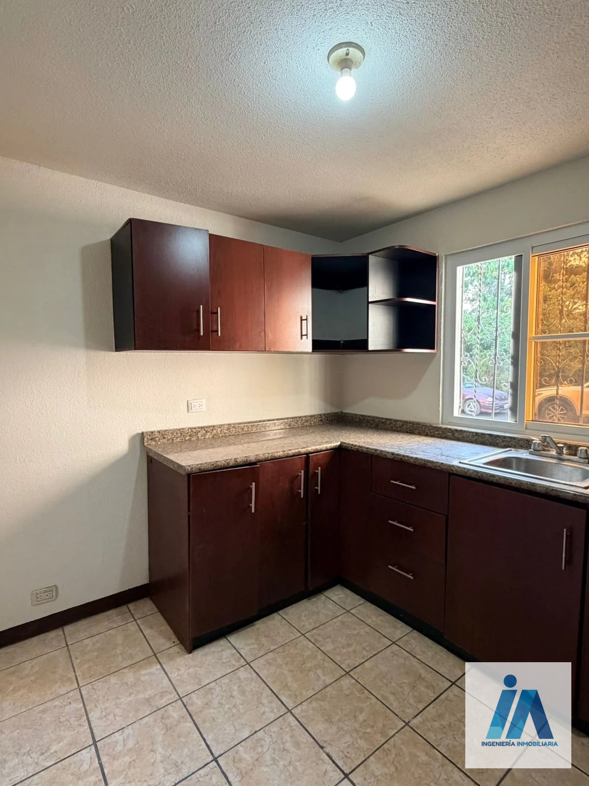 OPORTUNIDAD ÚNICA❗️ CASA EN VENTA 📍 Colinas de Monte María Sur, Zona 7 Villa Nueva — Casa en Venta en Villa Nueva, Guatemala, Ciudad — foto 4 de 12