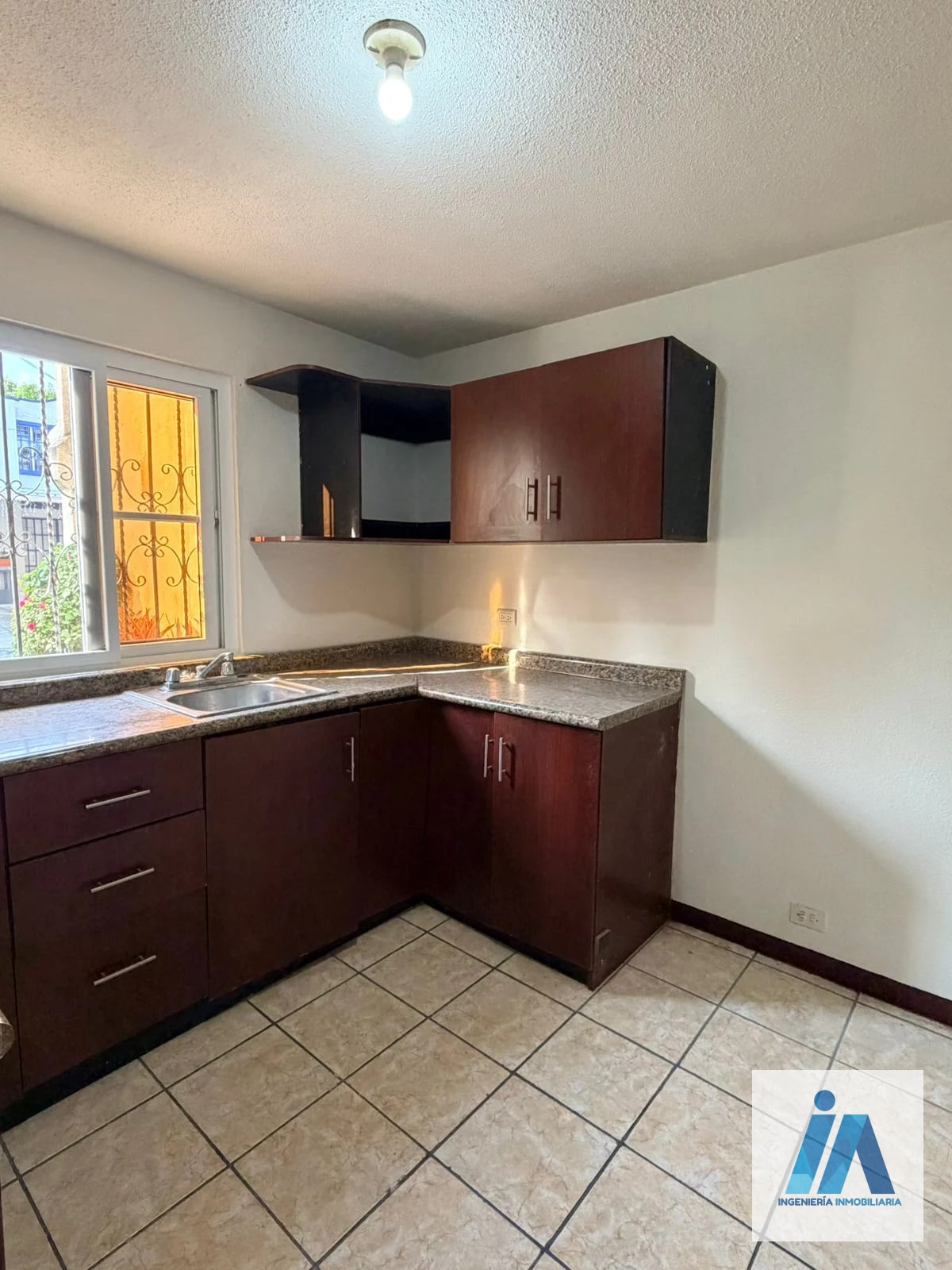 OPORTUNIDAD ÚNICA❗️ CASA EN VENTA 📍 Colinas de Monte María Sur, Zona 7 Villa Nueva — Casa en Venta en Villa Nueva, Guatemala, Ciudad — foto 5 de 12