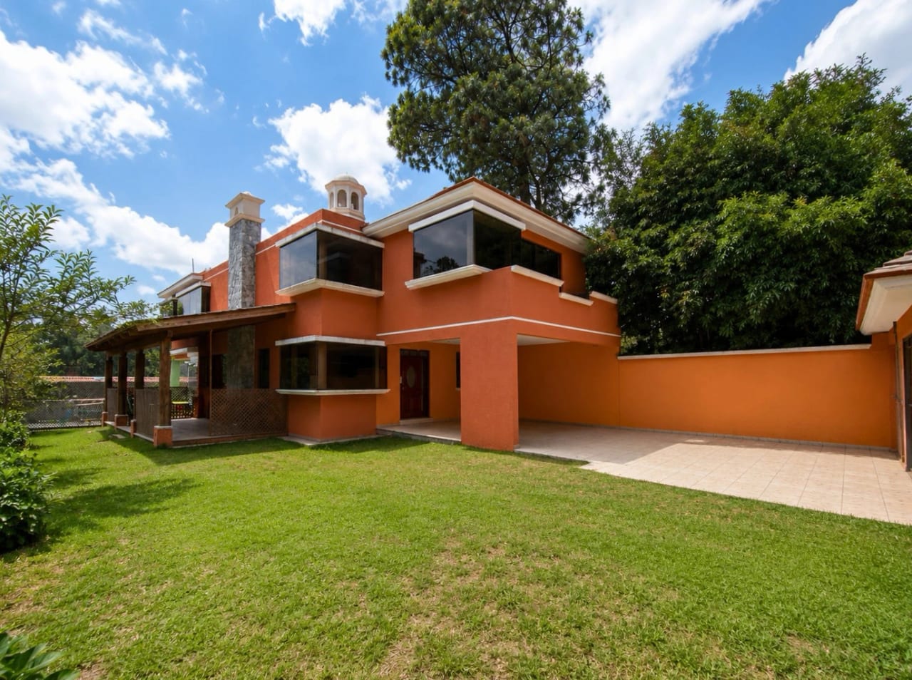 CASA EN VENTA📍Condominio San Antonio, Km 16.5 Carretera al Salvador — Casa en Venta en Carretera a El Salvador, Guatemala, Ciudad — foto 2 de 8