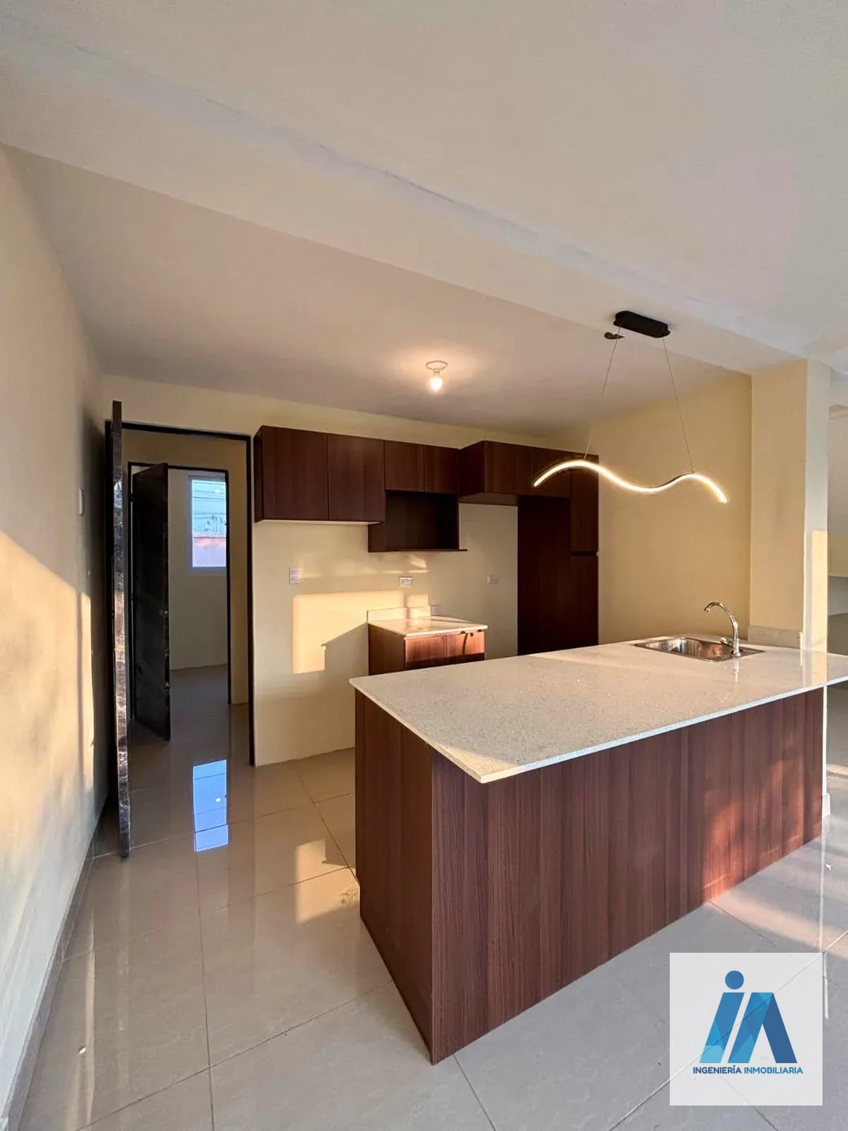 CASA EN VENTA📍Colonia Panorama, Ciudad San Cristóbal — Casa en Venta en Zona 4 Mixco, Guatemala, Ciudad — foto 2 de 10