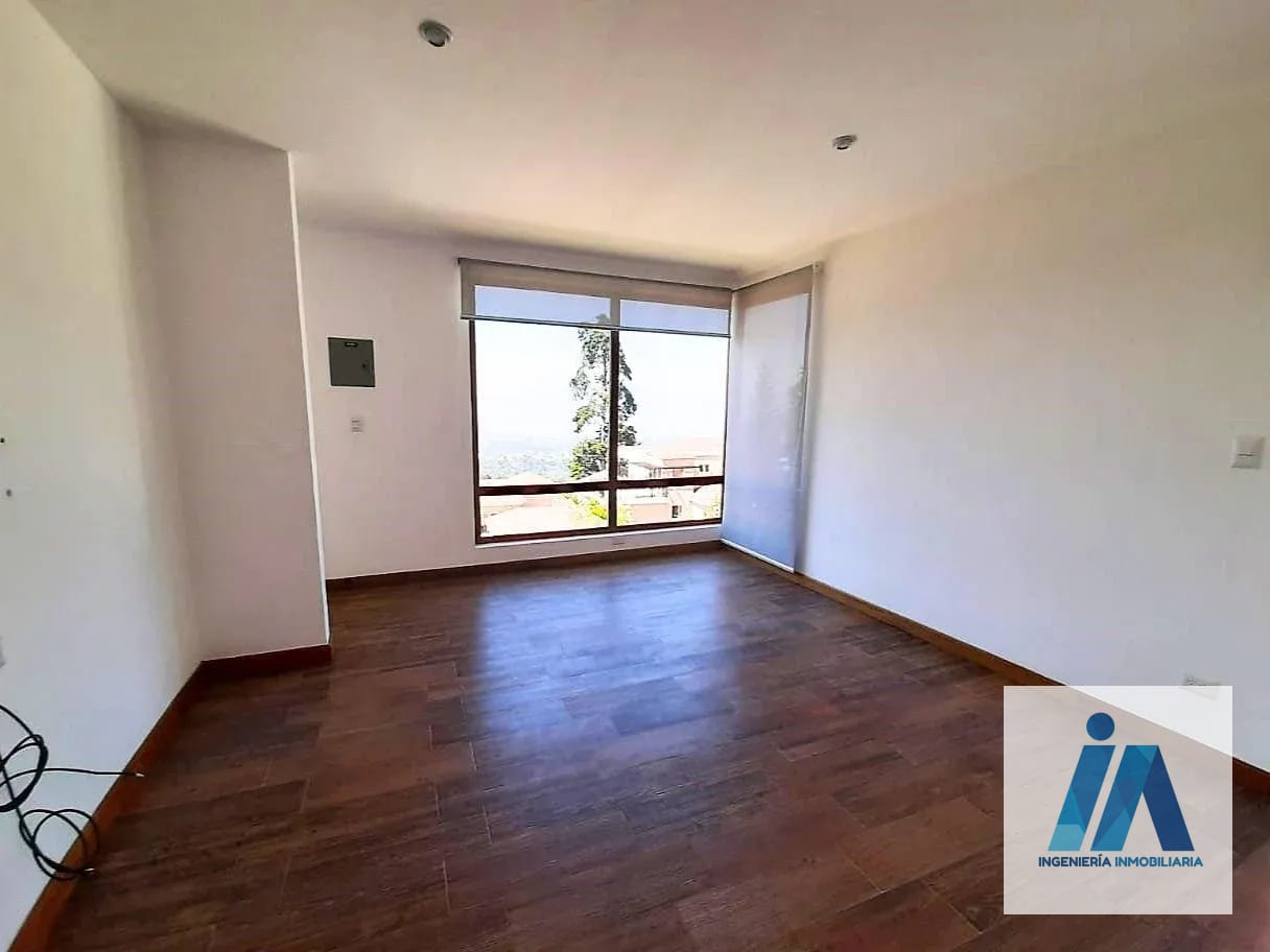 CASA EN ALQUILER 📍 Residencial Alto Valle, Km. 12.5 CAES — Casa en Alquiler en Carretera a El Salvador, Guatemala, Ciudad — foto 8 de 11
