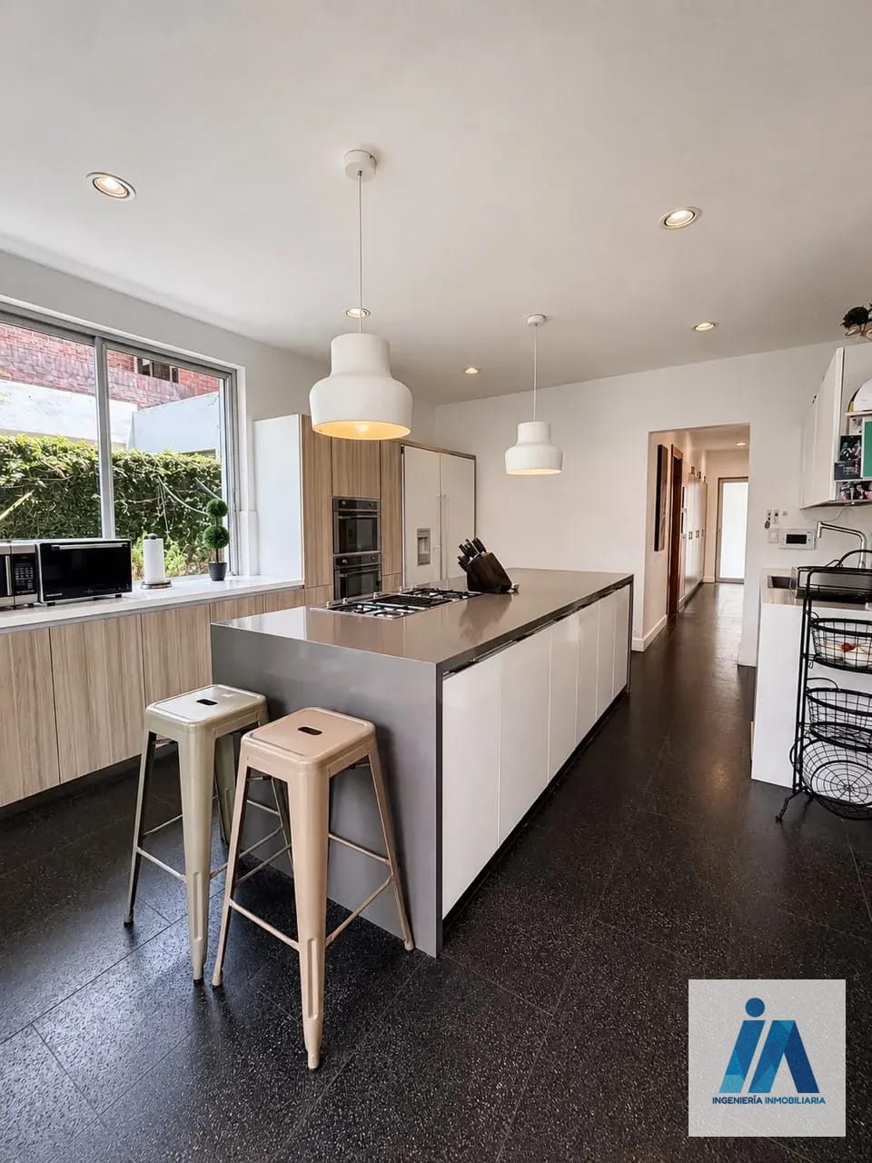 DISEÑO, LUJO Y EXCLUSIVIDAD 📍 Condominio Las Luces, Km 13.5, CAES — Casa en Venta en Las Luces, Carretera a El Salvador, Guatemala, Ciudad — foto 6 de 12