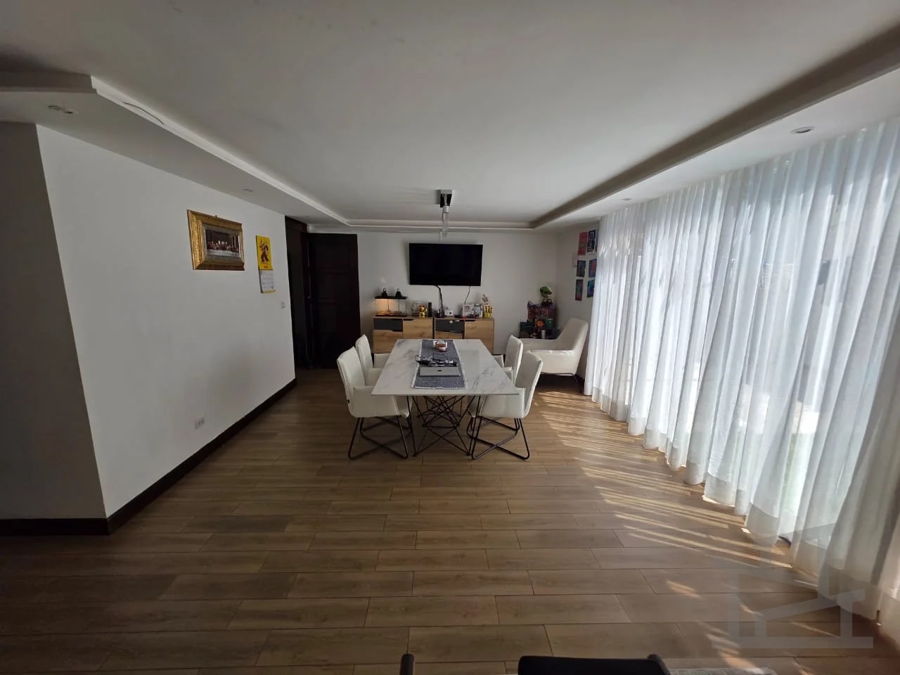 Casa en venta – Zona 10 | Condominio exclusivo de solo 10 casas - 8