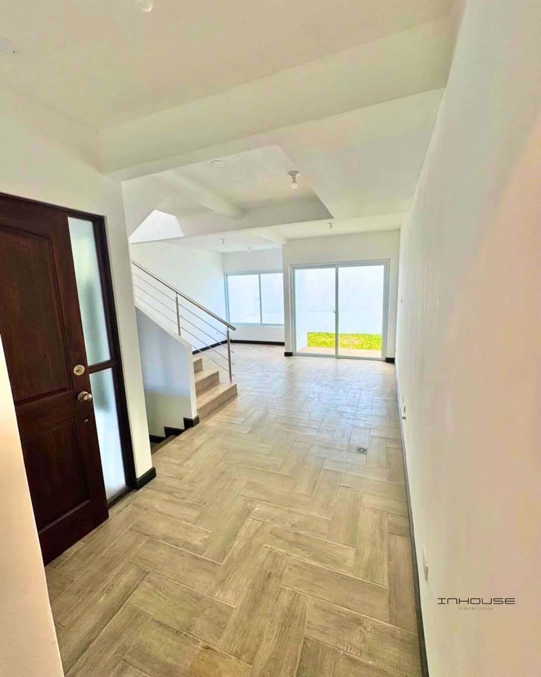 CASA EN VENTA EN ZONA 16 PARA ESTRENA - 12
