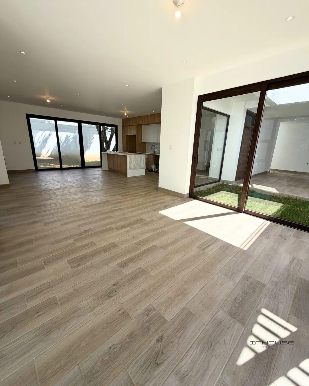 CASA EN VENTA CAES ARRAZOLA PARA ESTRENAR — Casa en Venta en Arrazola I, Carretera a El Salvador, Guatemala, Ciudad — foto 4 de 11