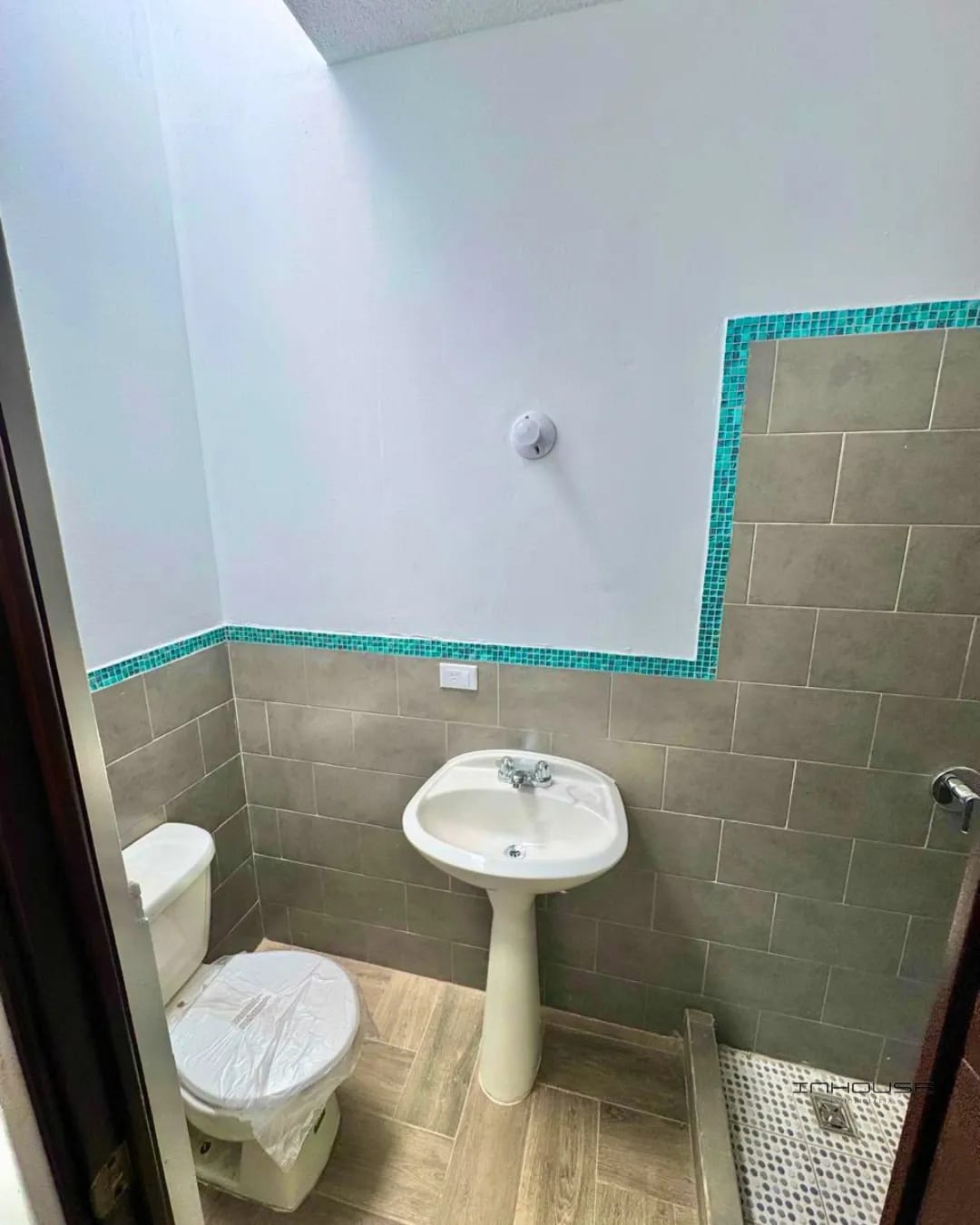 CASA EN VENTA EN ZONA 16 PARA ESTRENAR — Casa en Venta en Zona 16, Guatemala, Ciudad — foto 4 de 12