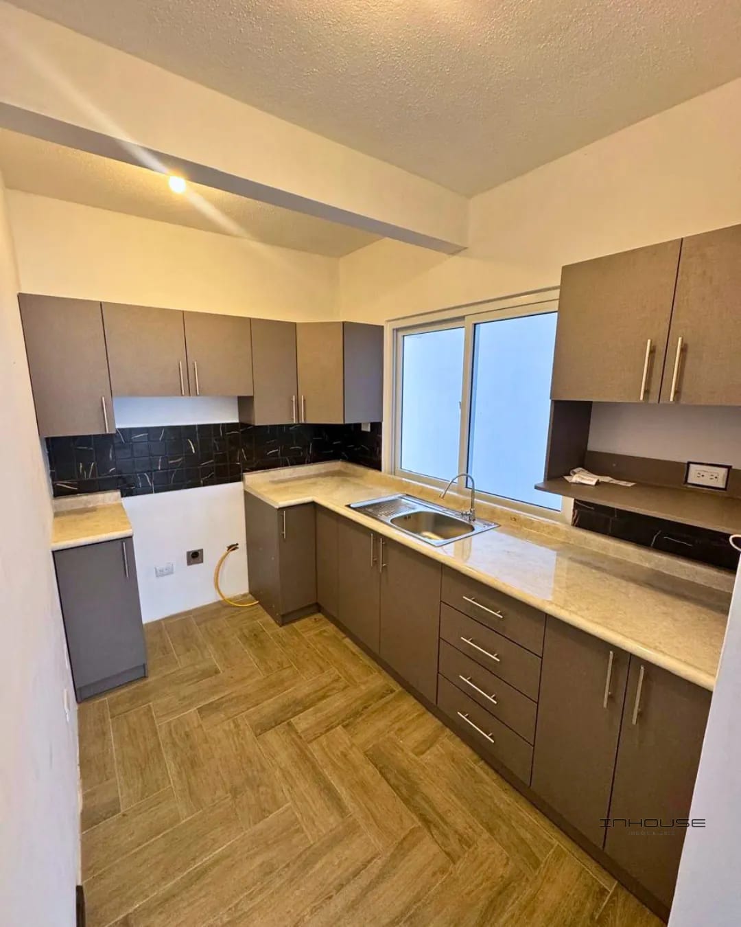CASA EN VENTA EN ZONA 16 PARA ESTRENAR — Casa en Venta en Zona 16, Guatemala, Ciudad — foto 6 de 12
