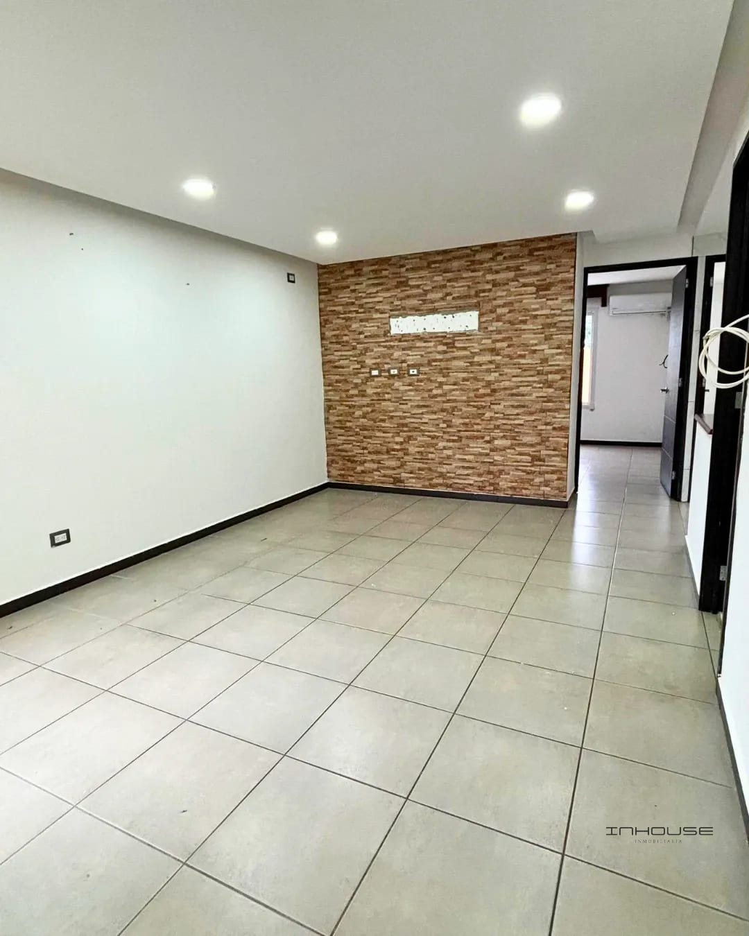 CASA EN VENTA CAES KM 19 -CUMBRES DE LA ARBOLEDA - — Casa en Venta en Carretera a El Salvador, Guatemala, Ciudad — foto 5 de 11