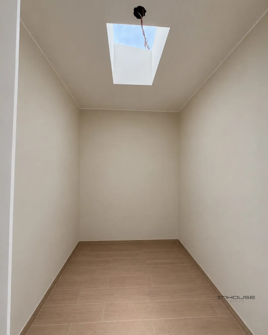 CASA EN VENTA EN ZONA 16 PARA ESTRENAR — Casa en Venta en Hacienda Real, Zona 16, Guatemala, Ciudad — foto 3 de 7