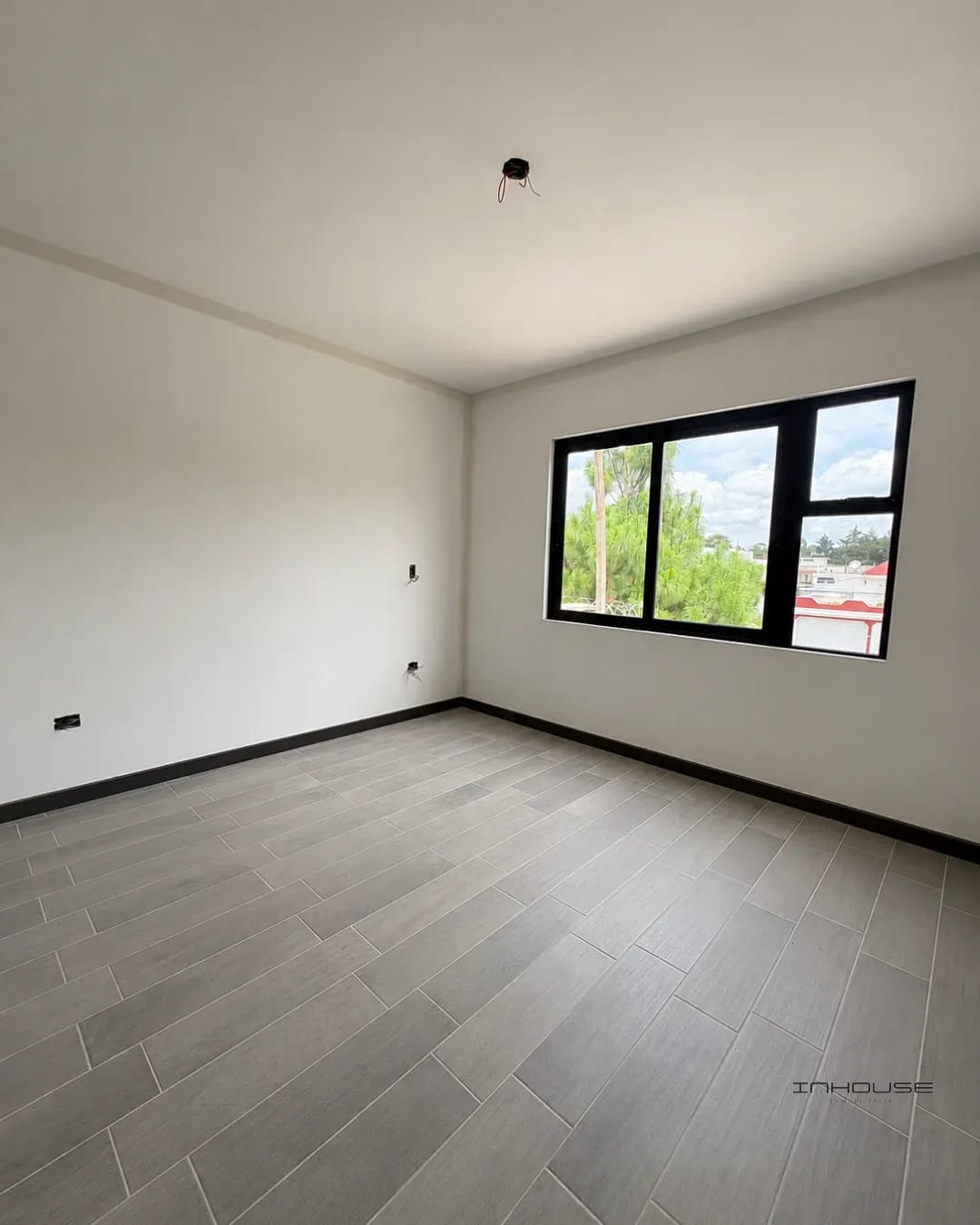 CASA EN VENTA EN ZONA 16 PARA ESTRENAR — Casa en Venta en Hacienda Real, Zona 16, Guatemala, Ciudad — foto 2 de 7