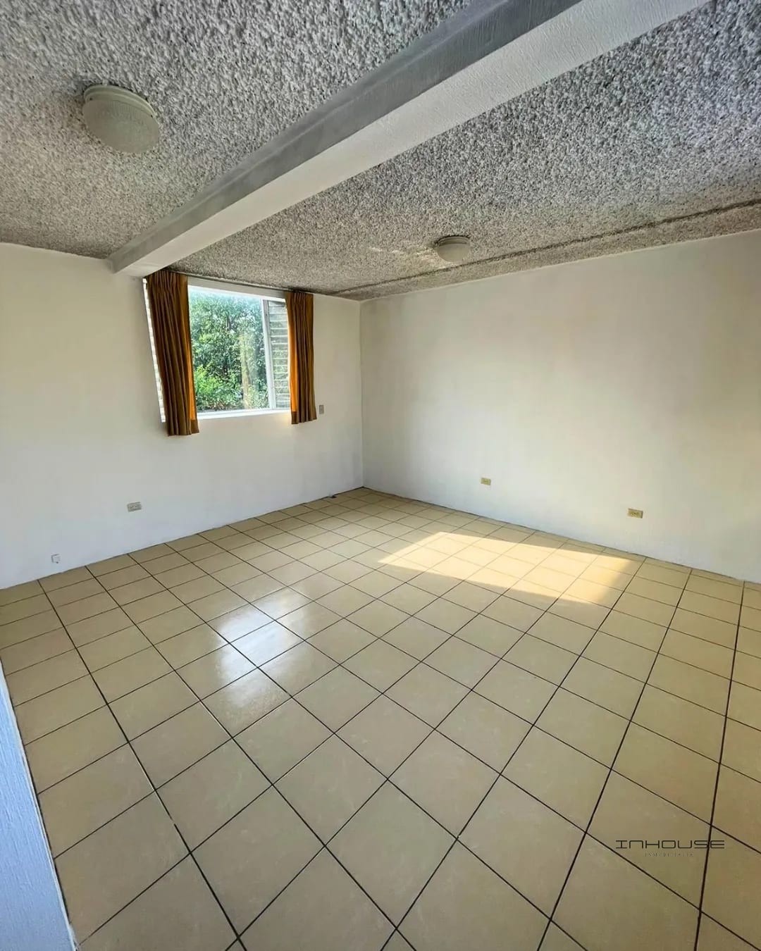 CASA EN RENTA EN ZONA 12 IDEAL PARA OFICINAS — Casa en Venta en Avenida Petapa, Zona 12, Guatemala, Ciudad — foto 6 de 10