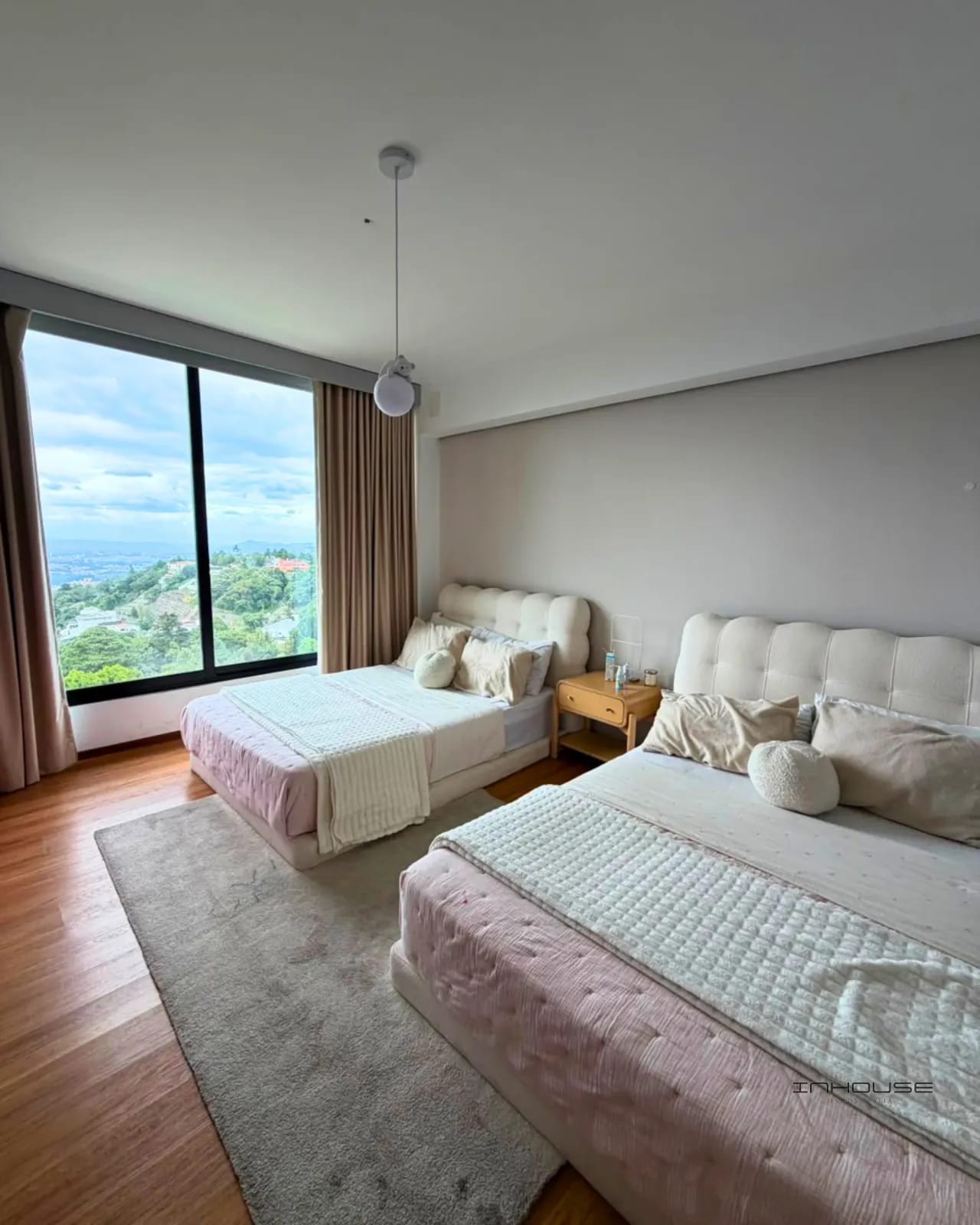 CASA EN VENTA EN CAES KM 9.5 MONTEBELLO — Casa en Venta en Montebello II, Carretera a El Salvador, Guatemala, Ciudad — foto 5 de 10