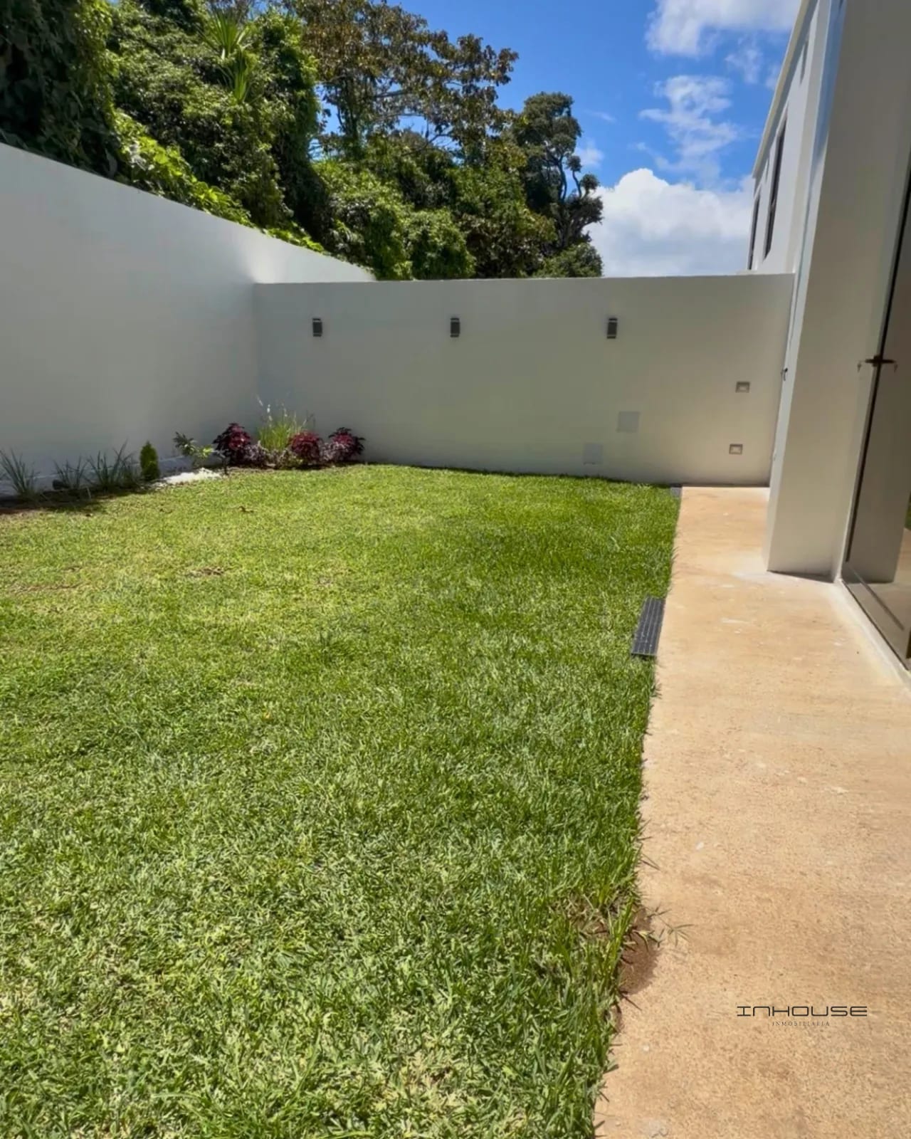 Casa en Venta en CAES KM 27.5 para Estrenar — Casa en Venta en Villa Canales, Guatemala, Ciudad — foto 3 de 10