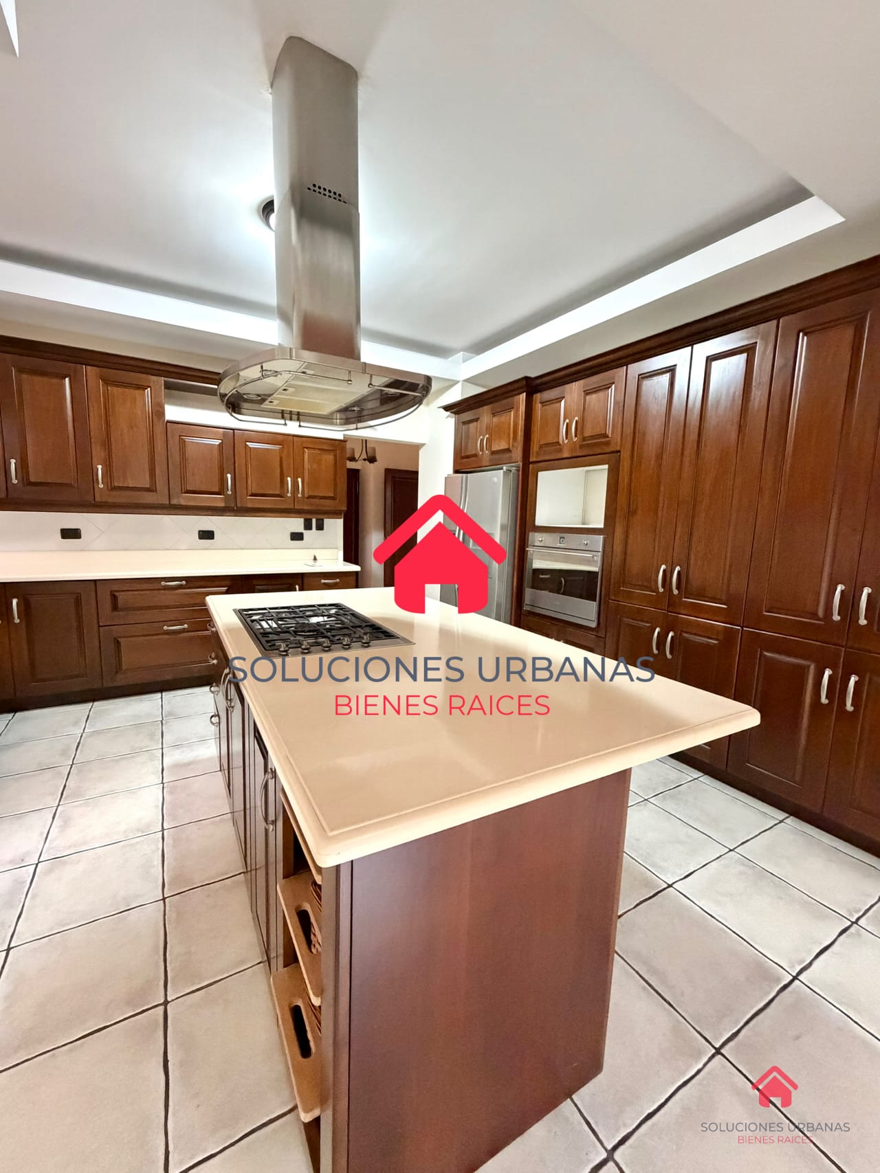 Lindisima Casa las Lomas km 16.5 CARRETERA A EL SALVADOR — Casa en Venta en Carretera a El Salvador, Guatemala, Ciudad — foto 5 de 10