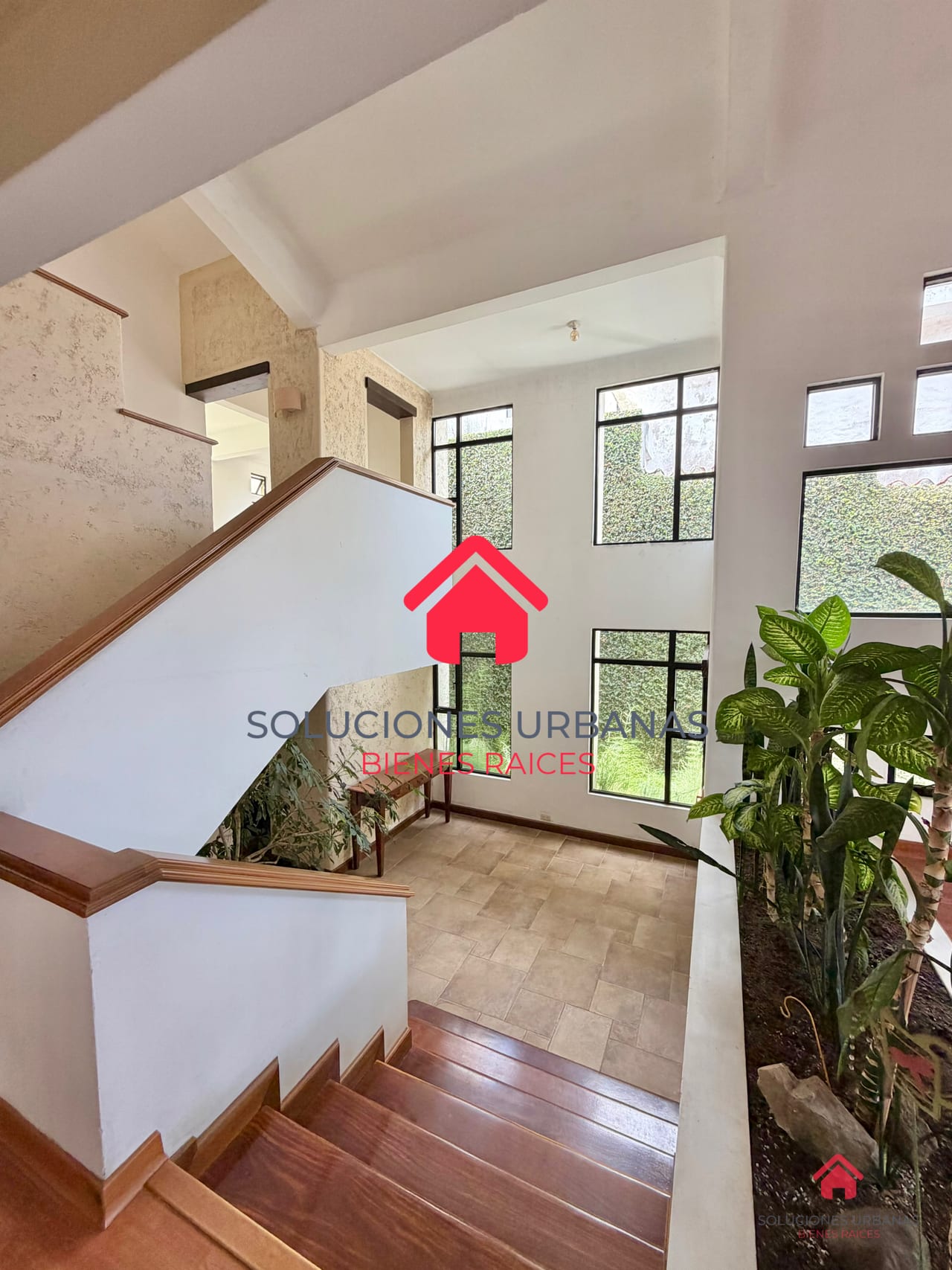 Linda Casa Carretera a Fraijanes — Casa en Venta en La Foresta, Carretera a El Salvador, Guatemala, Ciudad — foto 1 de 5