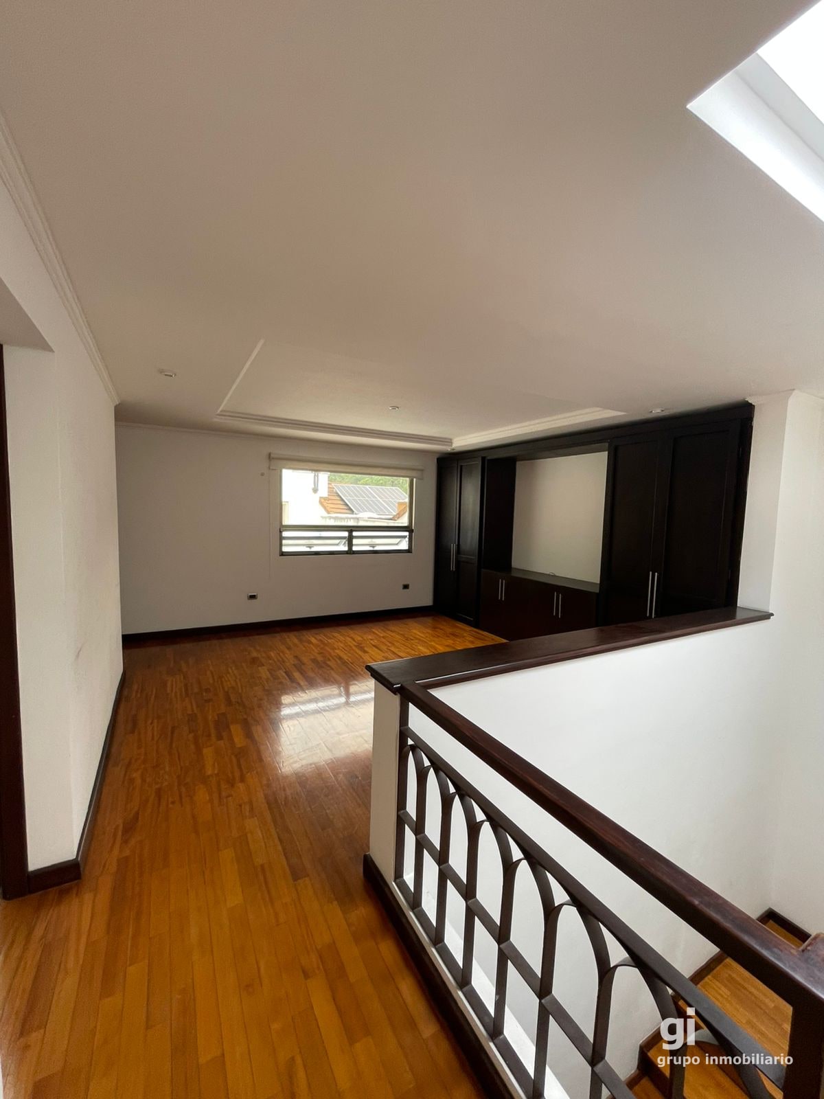 Casa en Venta en Condominio Exclusivo Zona 10 - 6