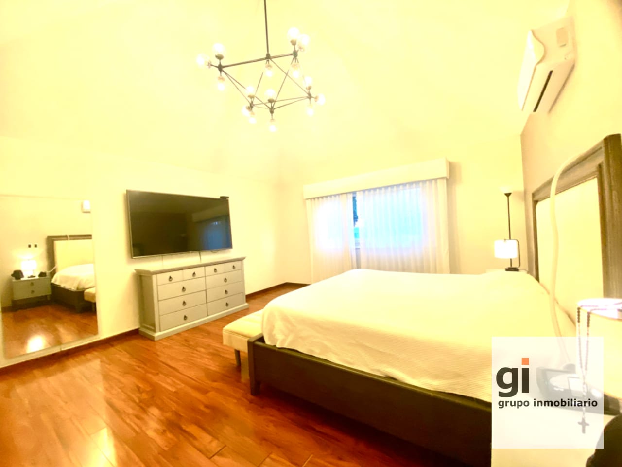 Preciosa Casa en Venta en Zona 16 — Casa en Venta en Jardines de San Isidro, Zona 16, Guatemala, Ciudad — foto 4 de 17