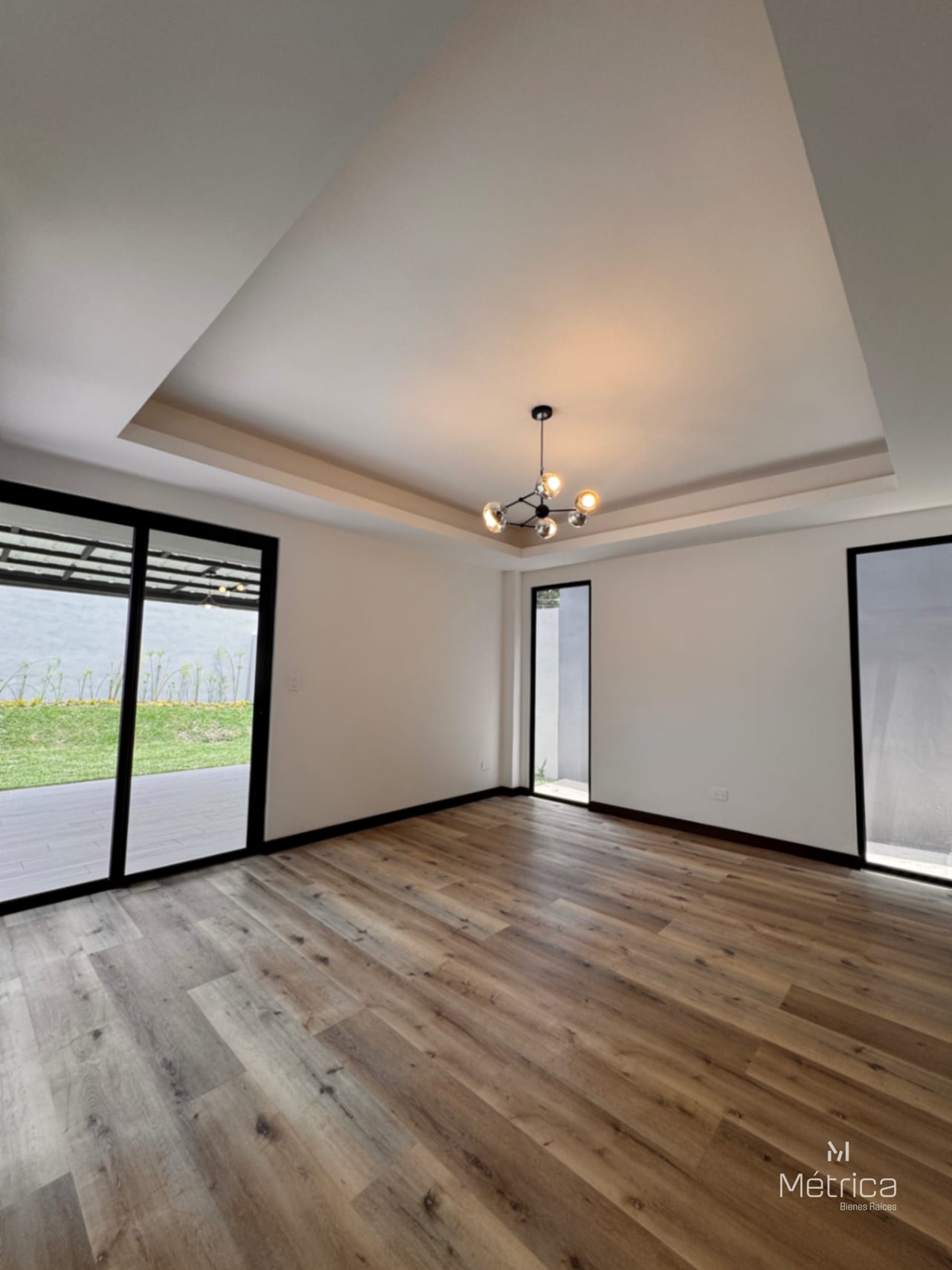 Casa en renta para estrenar en Lugana de San Isidro zona 16 — Casa en Alquiler en Zona 16, Guatemala, Ciudad — foto 13 de 17