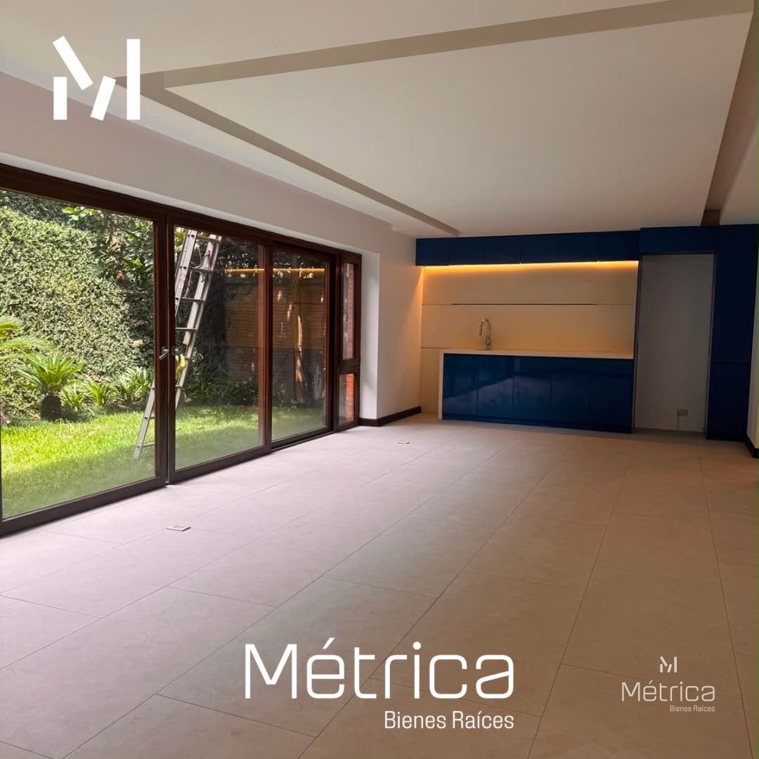 Casa en renta con remodelación Condominio La Joya zona 10 — Casa en Alquiler en Zona 10, Guatemala, Ciudad — foto 4 de 10