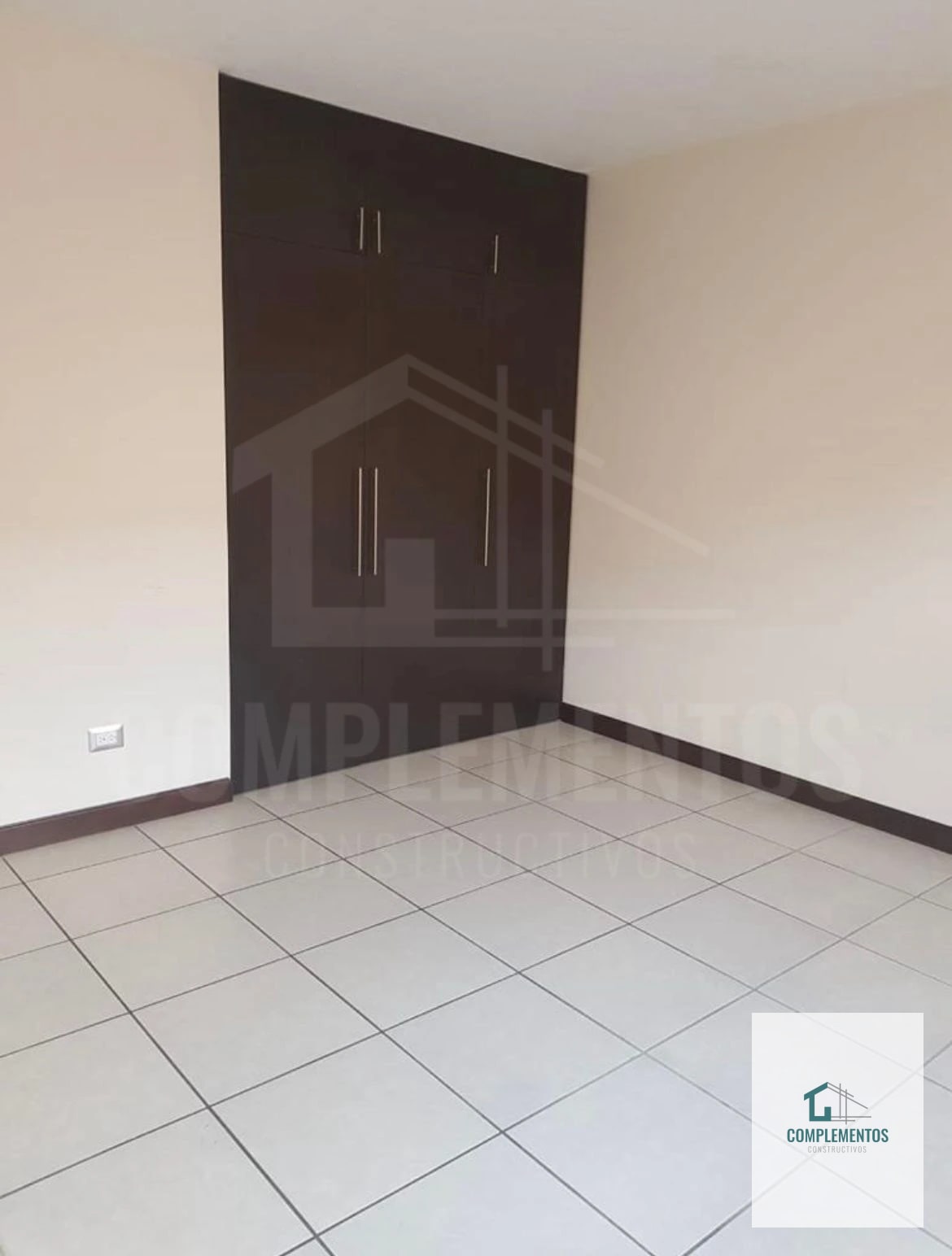Ensenadas de San Isidro, Casa en Renta zona 16, 3hab. 215 m2 — Casa en Alquiler en Ensenada de San Isidro, Zona 16, Guatemala, Ciudad — foto 8 de 10