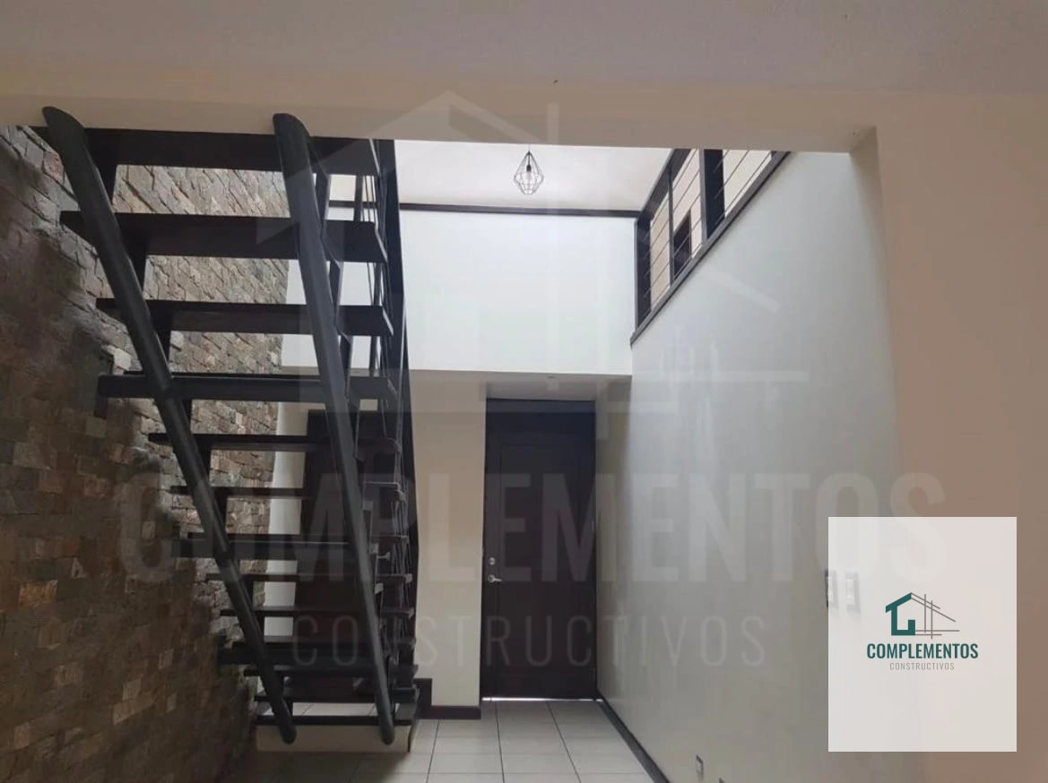 Ensenadas de San Isidro, Casa en Renta zona 16, 3hab. 215 m2 — Casa en Alquiler en Ensenada de San Isidro, Zona 16, Guatemala, Ciudad — foto 9 de 10