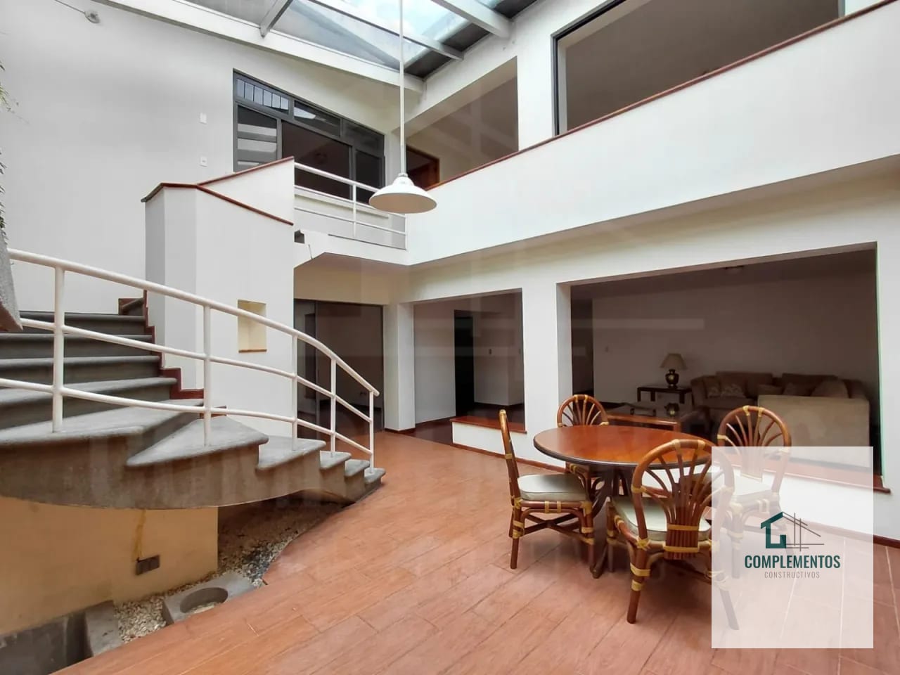 Casa en Renta zona 4, 5 hab. 400 m² — Casa en Alquiler en Zona 4, Guatemala, Ciudad — foto 8 de 9