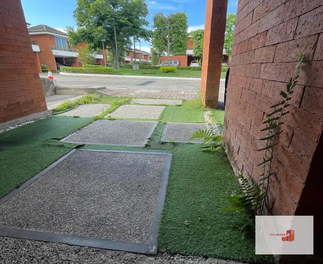 Casa de esquina con jardín - 4 Dormitorios - zona 16 — Casa en Venta en Ensenada de San Isidro, Zona 16, Guatemala, Ciudad — foto 10 de 14