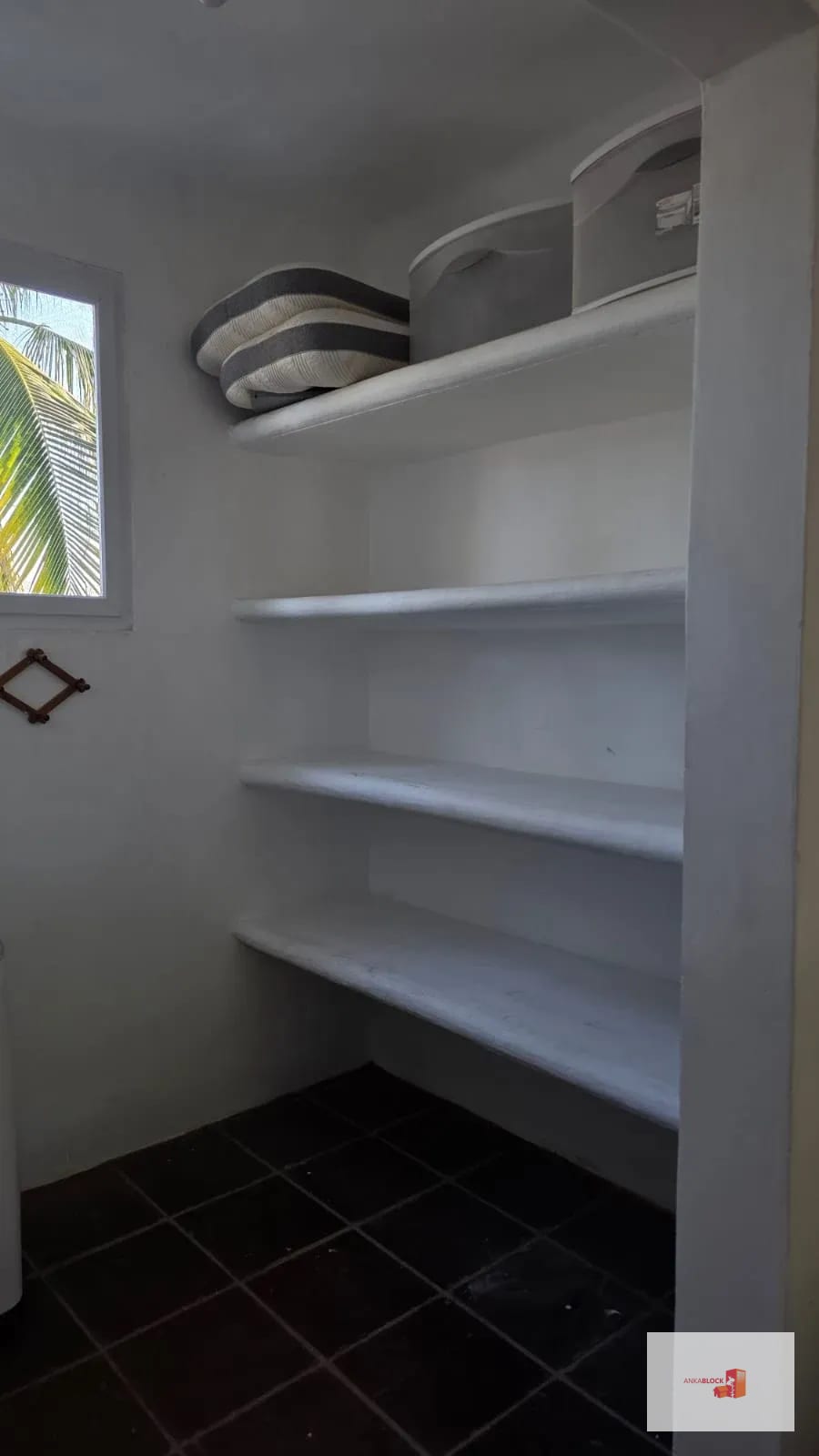 Monterrico - a puerta cerrada — Casa en Venta en Monterrico, Santa Rosa — foto 7 de 9