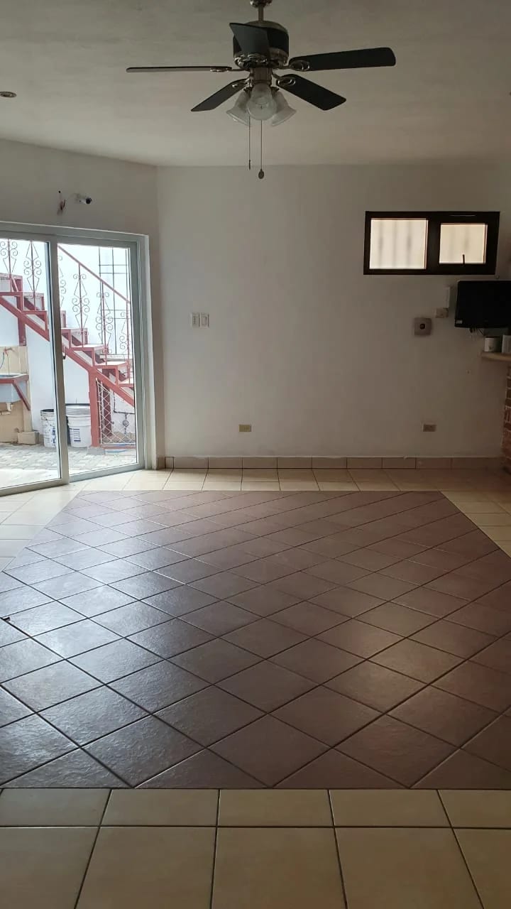 CASA EN VENTA EN ZONA 16 JARDINES DE SAN ISIDRO — Casa en Venta en Jardines de San Isidro, Zona 16, Guatemala, Ciudad — foto 8 de 17