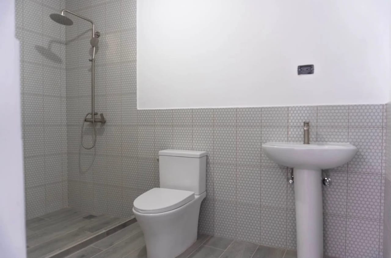 CASA NUEVA EN VENTA EN CIUDAD SANCRISTOBAL ZONA 8 MIXCO RESIDENCIALES LA ISLA — Casa en Venta en Zona 8 Mixco, Guatemala, Ciudad — foto 6 de 6