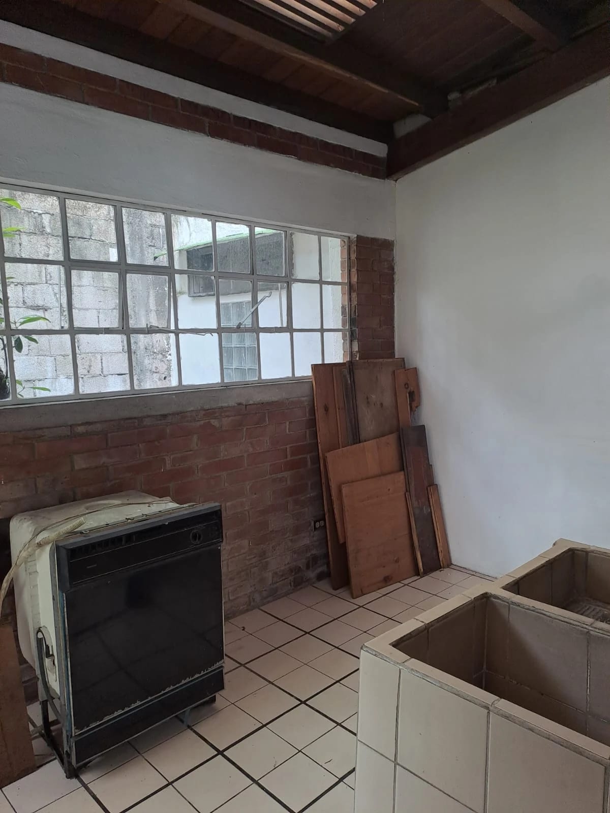 CASA EN ALQUILER EN INTERIOR VECINA A PLAZUELA ESPAÑA ZONA 9 — Casa en Alquiler en Zona 9, Guatemala, Ciudad — foto 7 de 17