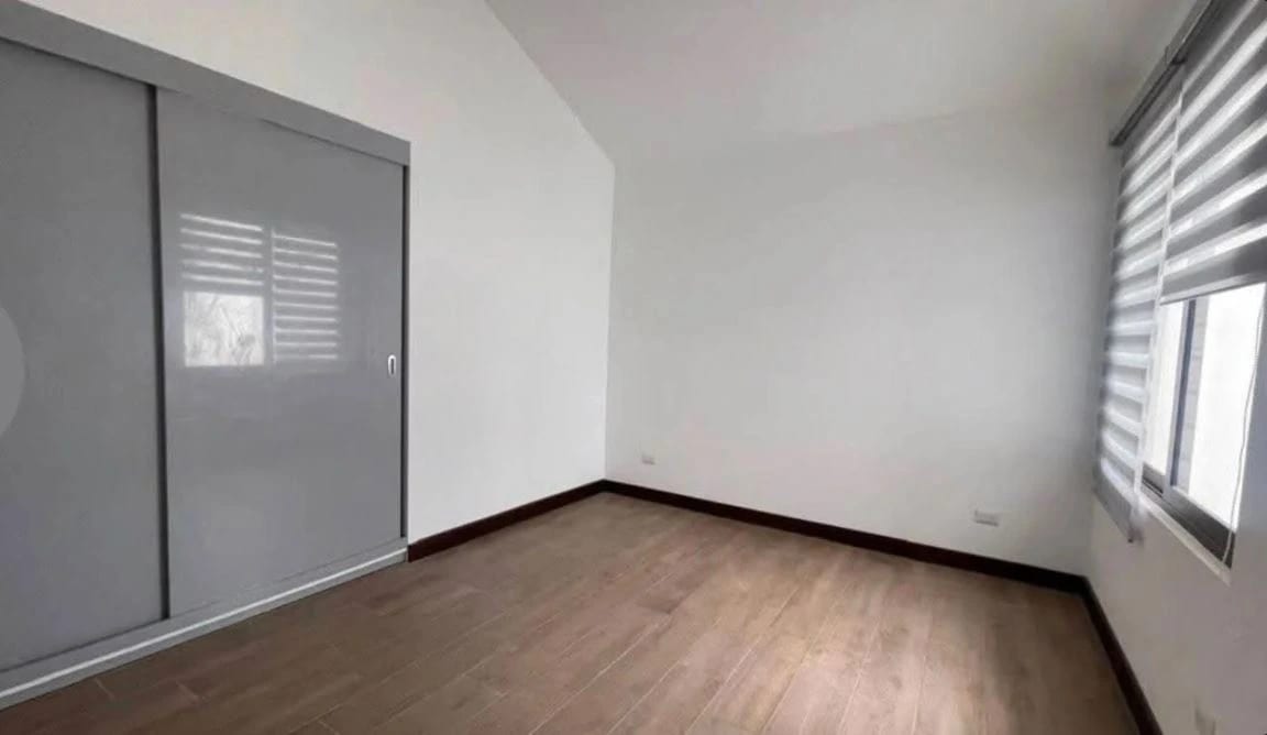 CASA EN ALQUILER EN LOMAS DE SAN ISIDRO ZONA 16 — Casa en Alquiler en Lomas de San Isidro, Zona 16, Guatemala, Ciudad — foto 4 de 8
