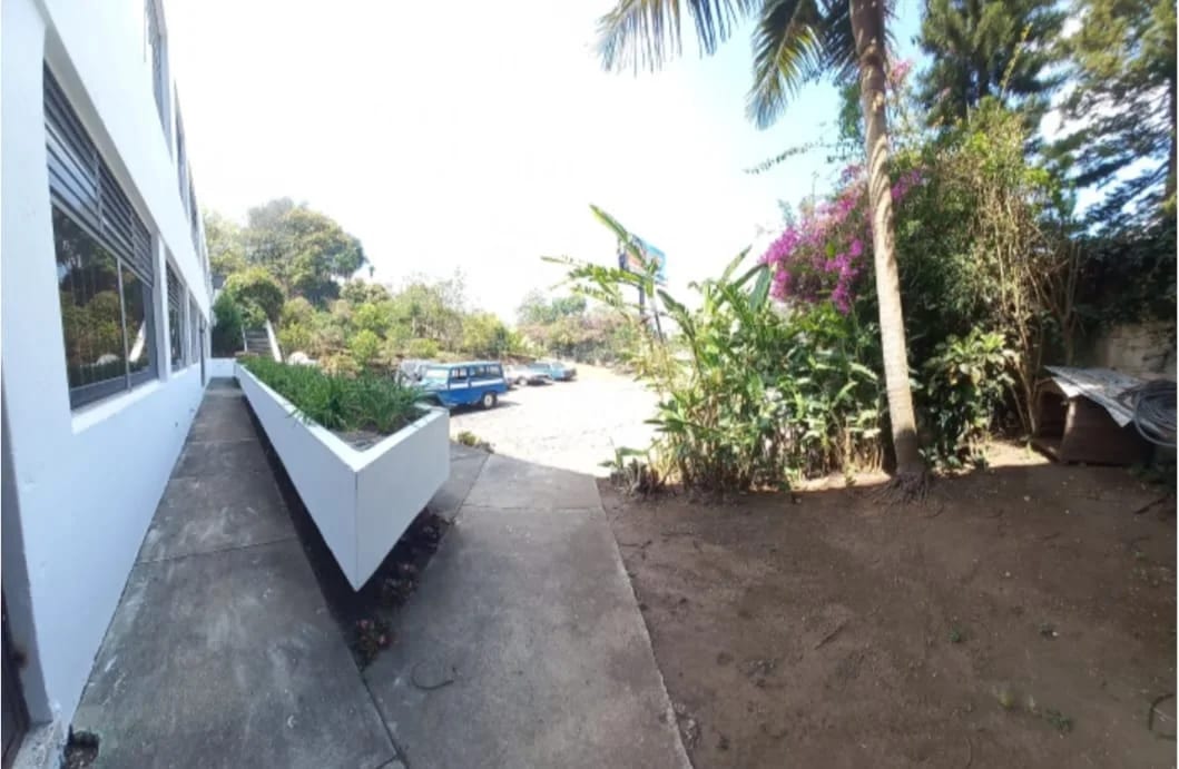 CASA EN PUNTO COMERCIAL EN ALQUILER KM 8 CAES — Casa en Alquiler en Carretera a El Salvador, Guatemala, Ciudad — foto 3 de 15