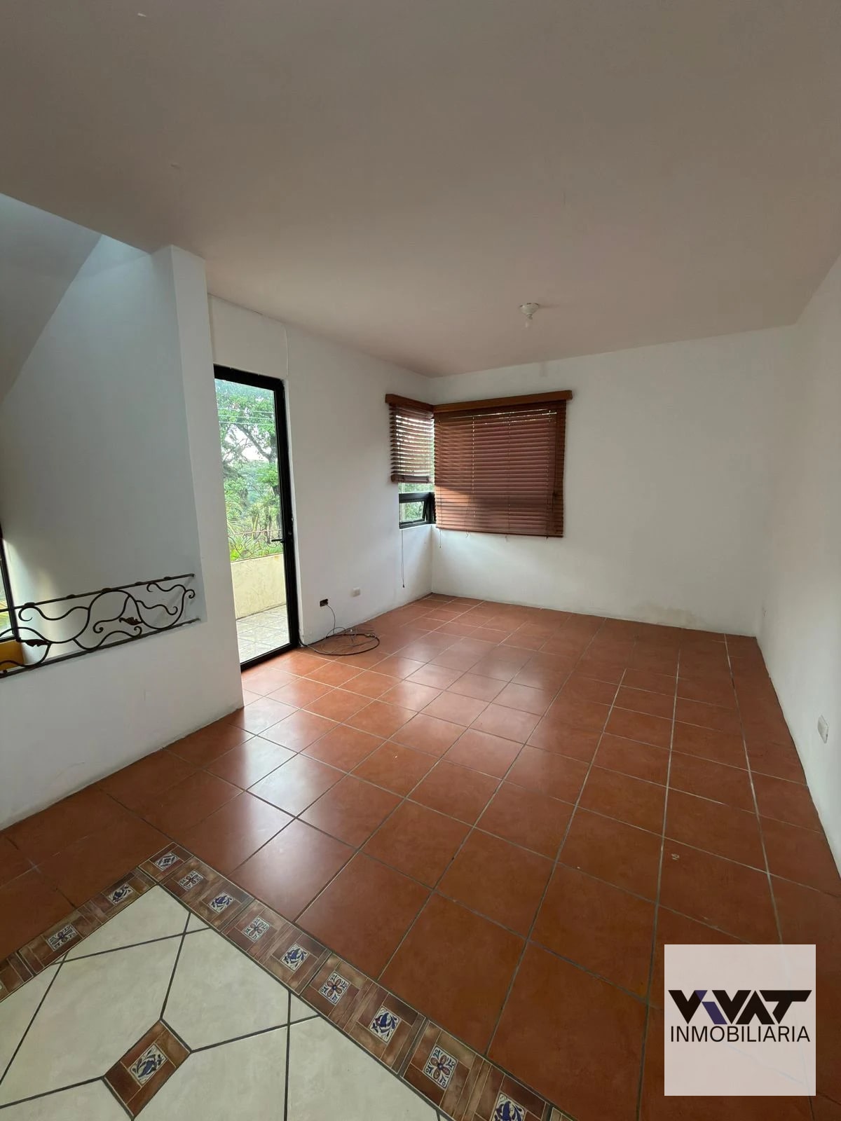 Casa En Renta en Pinares de San Cristóbal, zona 8 de Mixco — Casa en Alquiler en Pinares de San Cristobal, Zona 8 Mixco, Guatemala, Ciudad — foto 5 de 11