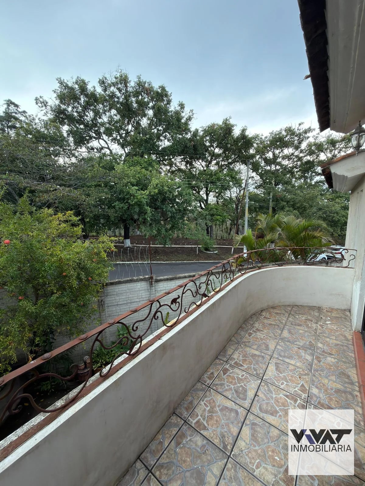 Casa En Renta en Pinares de San Cristóbal, zona 8 de Mixco — Casa en Alquiler en Pinares de San Cristobal, Zona 8 Mixco, Guatemala, Ciudad — foto 8 de 11