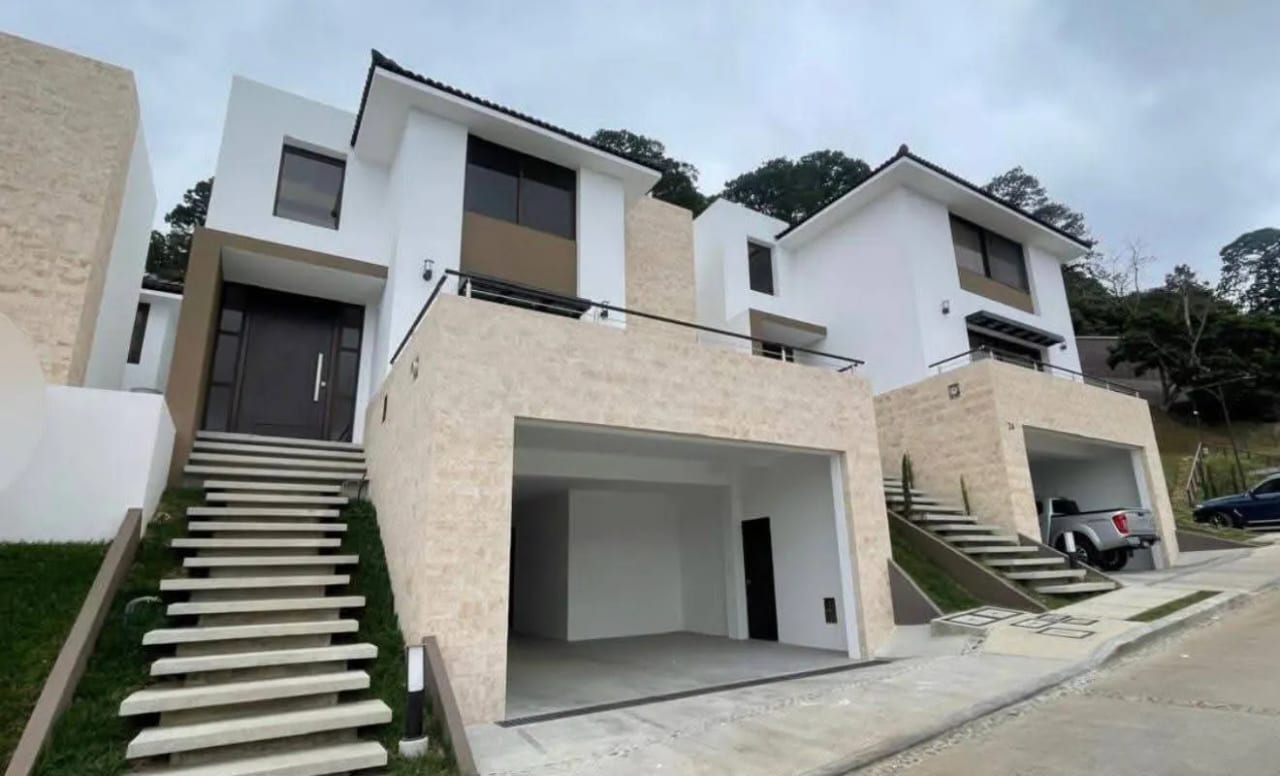 Amplia casa en renta, zona 16 Lomas de San Isidro, Reserva II — Casa en Alquiler en Lomas de San Isidro - La Reserva, Zona 16, Guatemala, Ciudad — foto 9 de 9