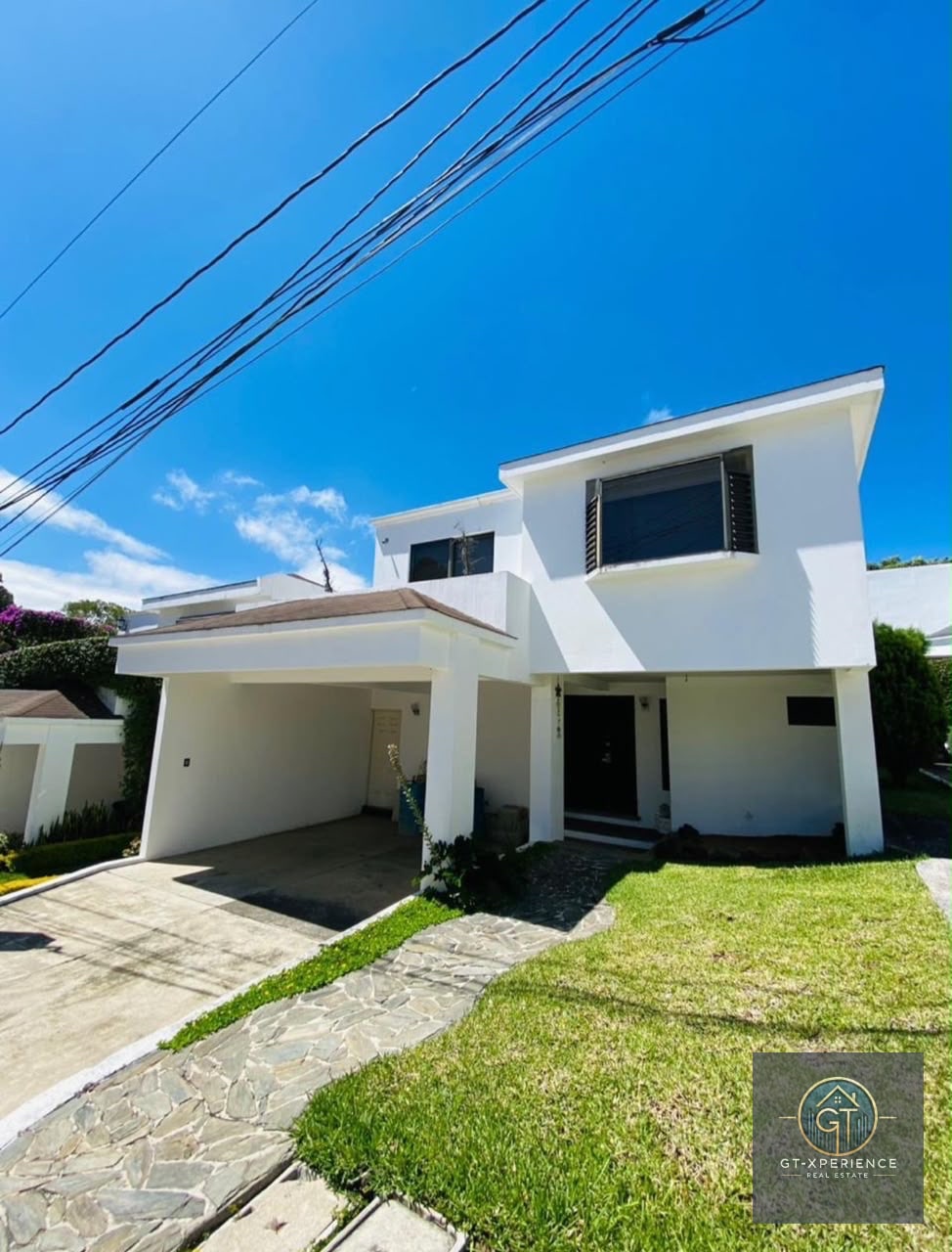 Linda y amplia casa en Condominio Windsor zona 8 San Cristobal — Casa en Venta en Zona 8 Mixco, Guatemala, Ciudad — foto 1 de 12