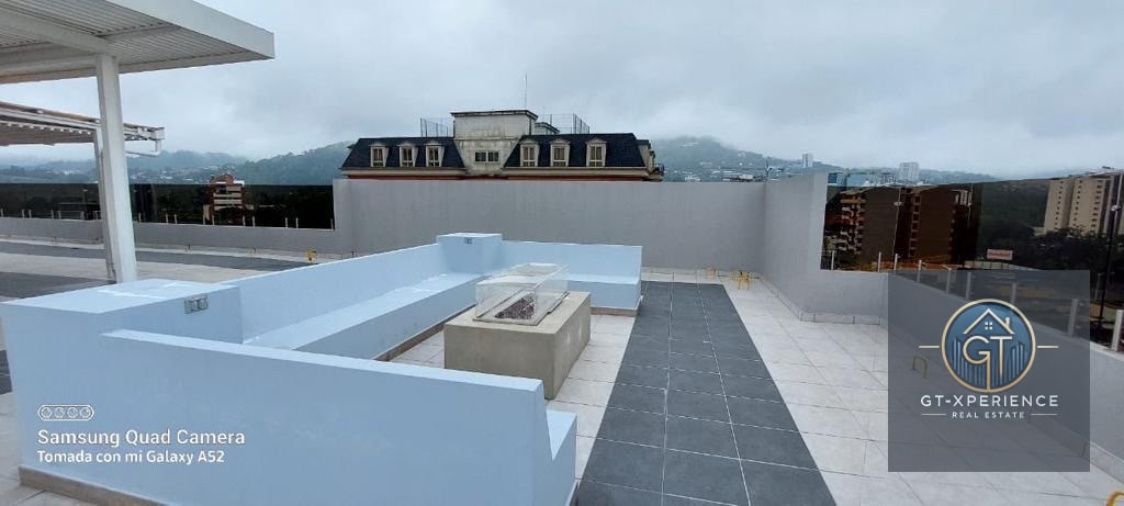Linda y amplia casa en Condominio Windsor zona 8 San Cristobal — Casa en Venta en Zona 8 Mixco, Guatemala, Ciudad — foto 3 de 12
