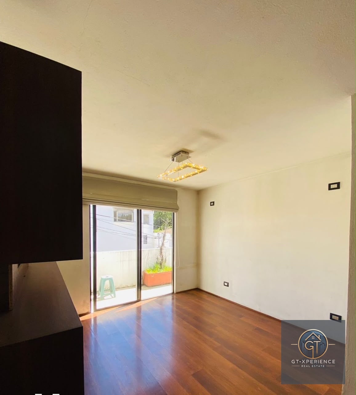 Linda y amplia casa en Condominio Windsor zona 8 San Cristobal — Casa en Venta en Zona 8 Mixco, Guatemala, Ciudad — foto 9 de 12