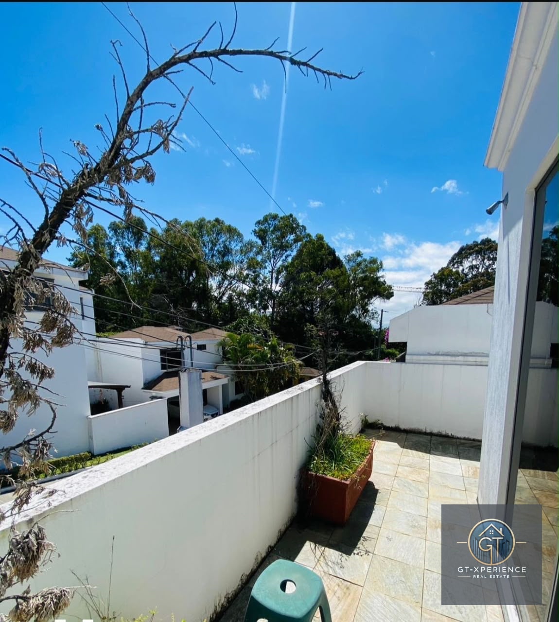 Linda y amplia casa en Condominio Windsor zona 8 San Cristobal — Casa en Venta en Zona 8 Mixco, Guatemala, Ciudad — foto 11 de 12