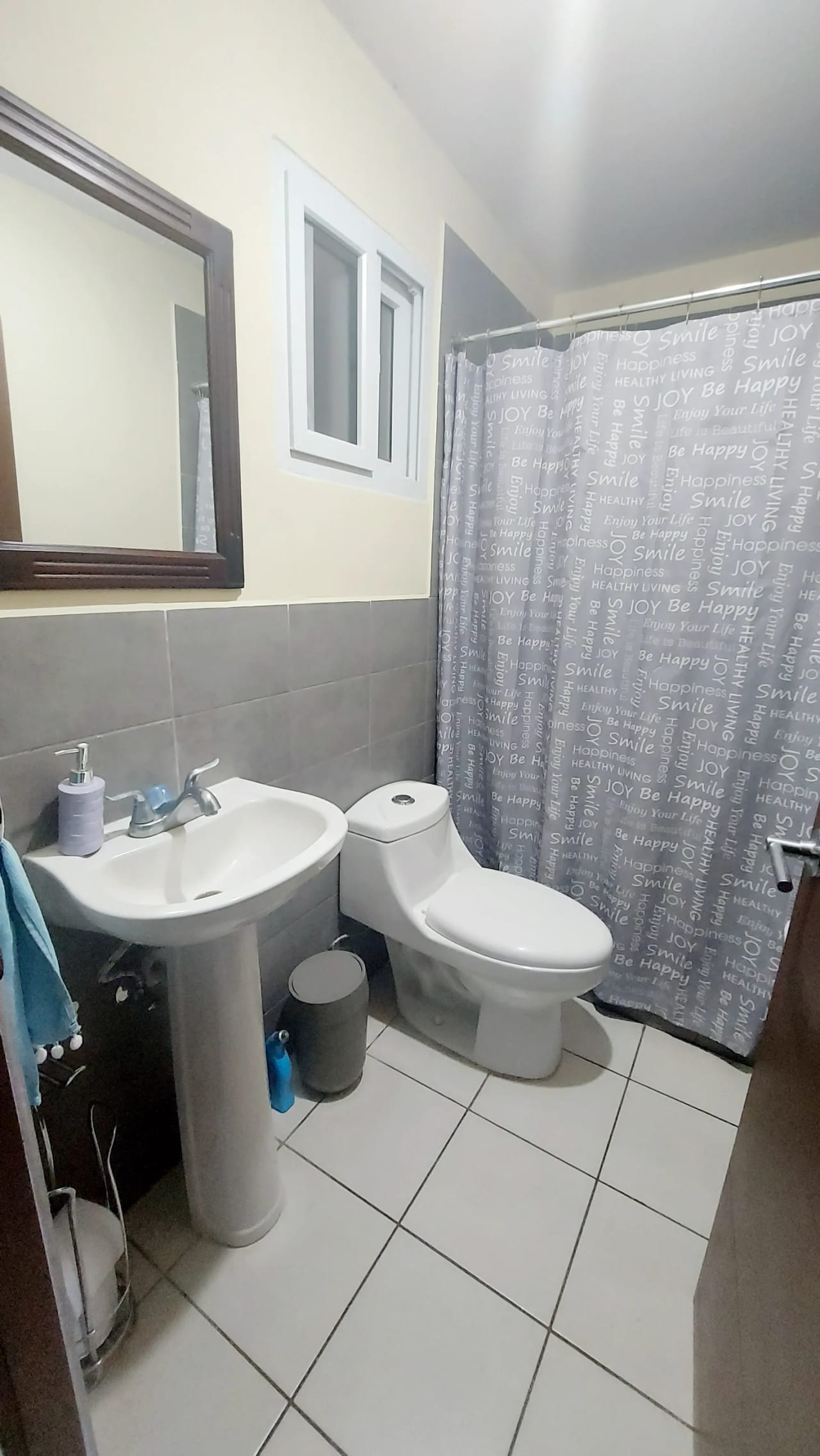 Vendo Casa Cuchilla El Carmen Santa Catarina Pinula Residencias Arboretto — Casa en Venta en Santa Catarina Pinula, Guatemala, Ciudad — foto 4 de 17